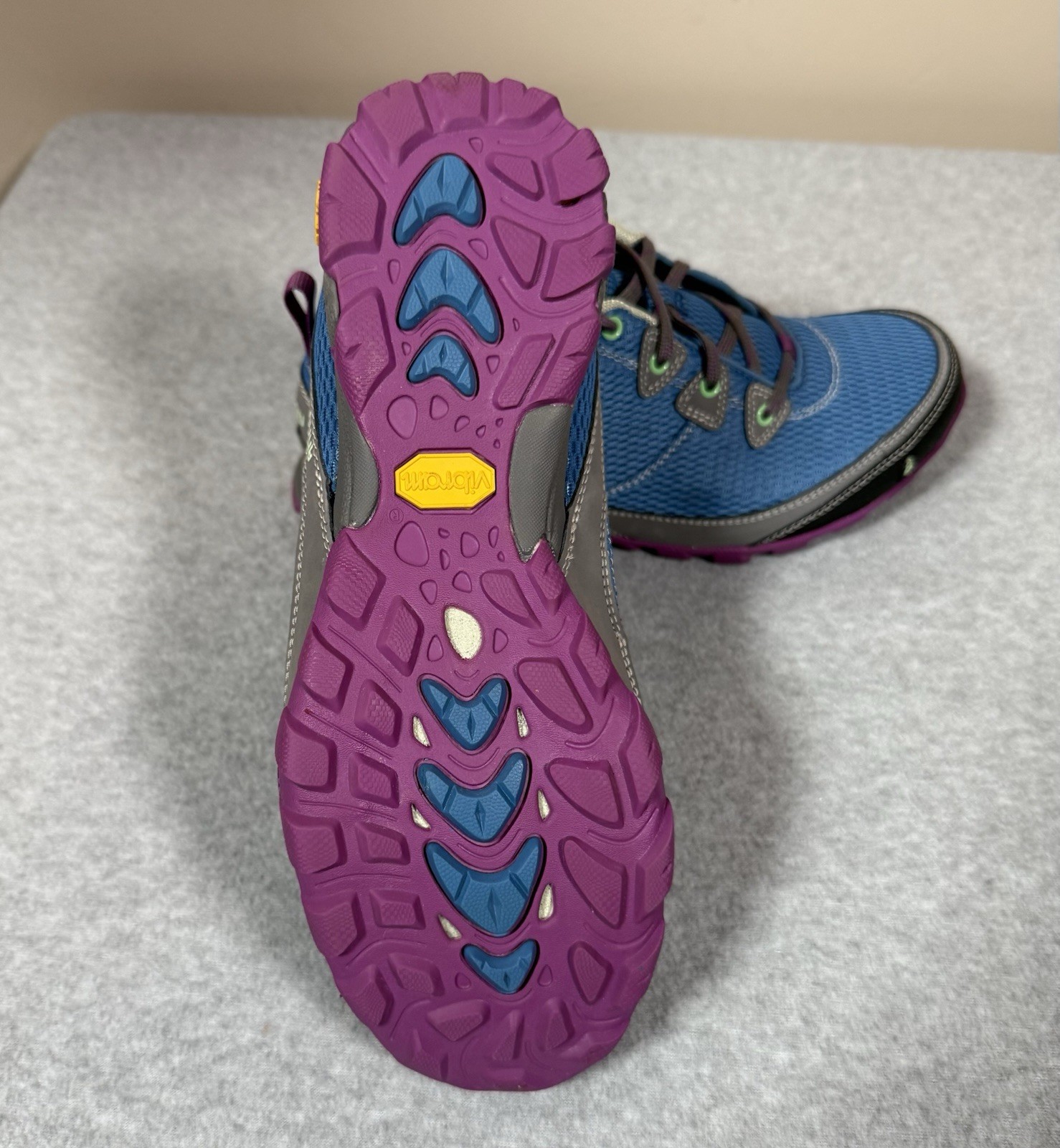 Ahnu Sugarpine Air Mesh Trail Hiking Shoes Womens Size 8 Vallarta Blue Vibram