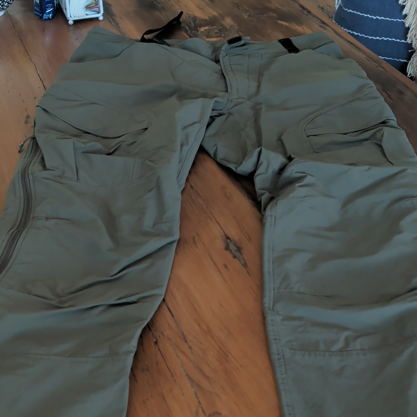 Stone Glacier Devil Light Men’s Green Solid Cargo Pants XL Regular Pockets Logo
