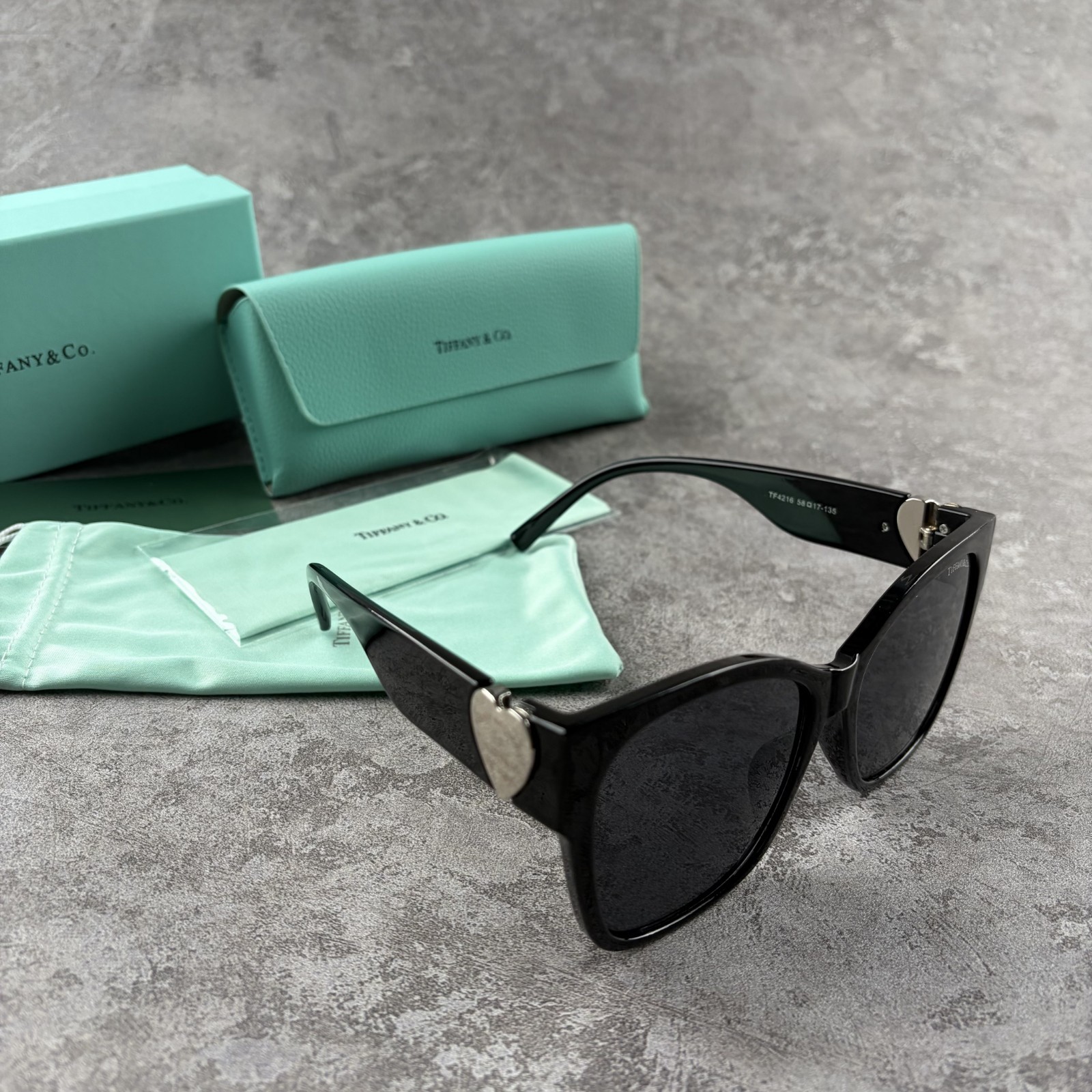 New In Box – Tiffany Black Square Sunglasses Elegant Women’s Shades