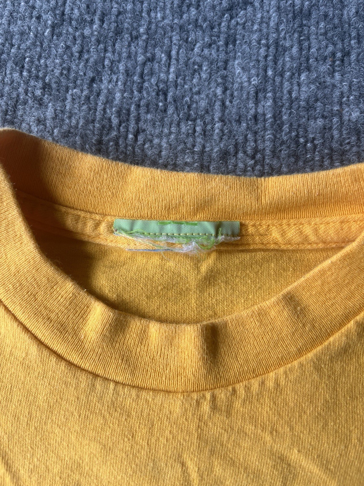 Kids Madagascar Escapees Movie Shirt Long Sleeve Yellow Size 8-10
