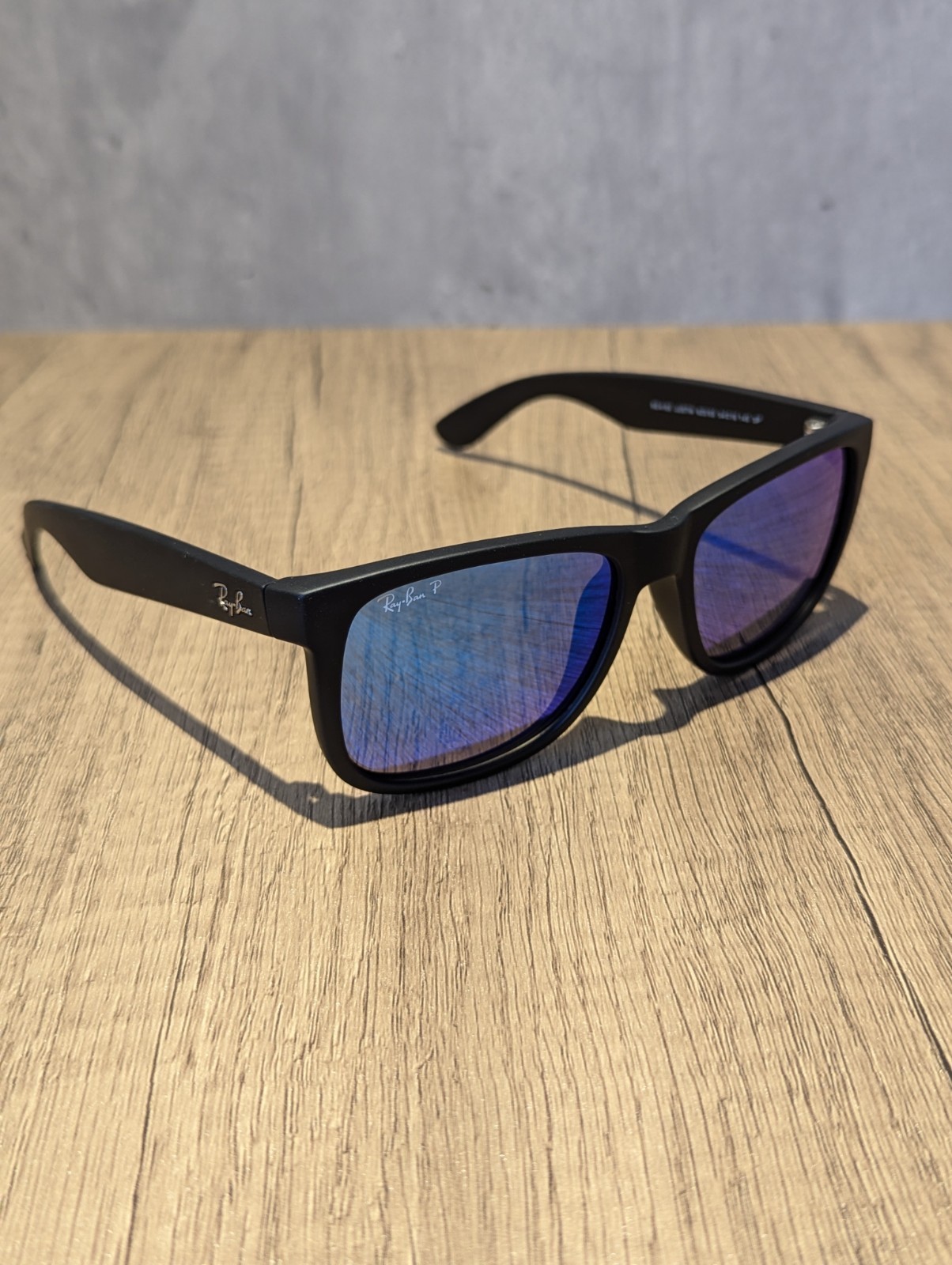 Ray-Ban RB4165 622/55 Black Frame Blue flash Polarized Lenses sunglasses-54mm