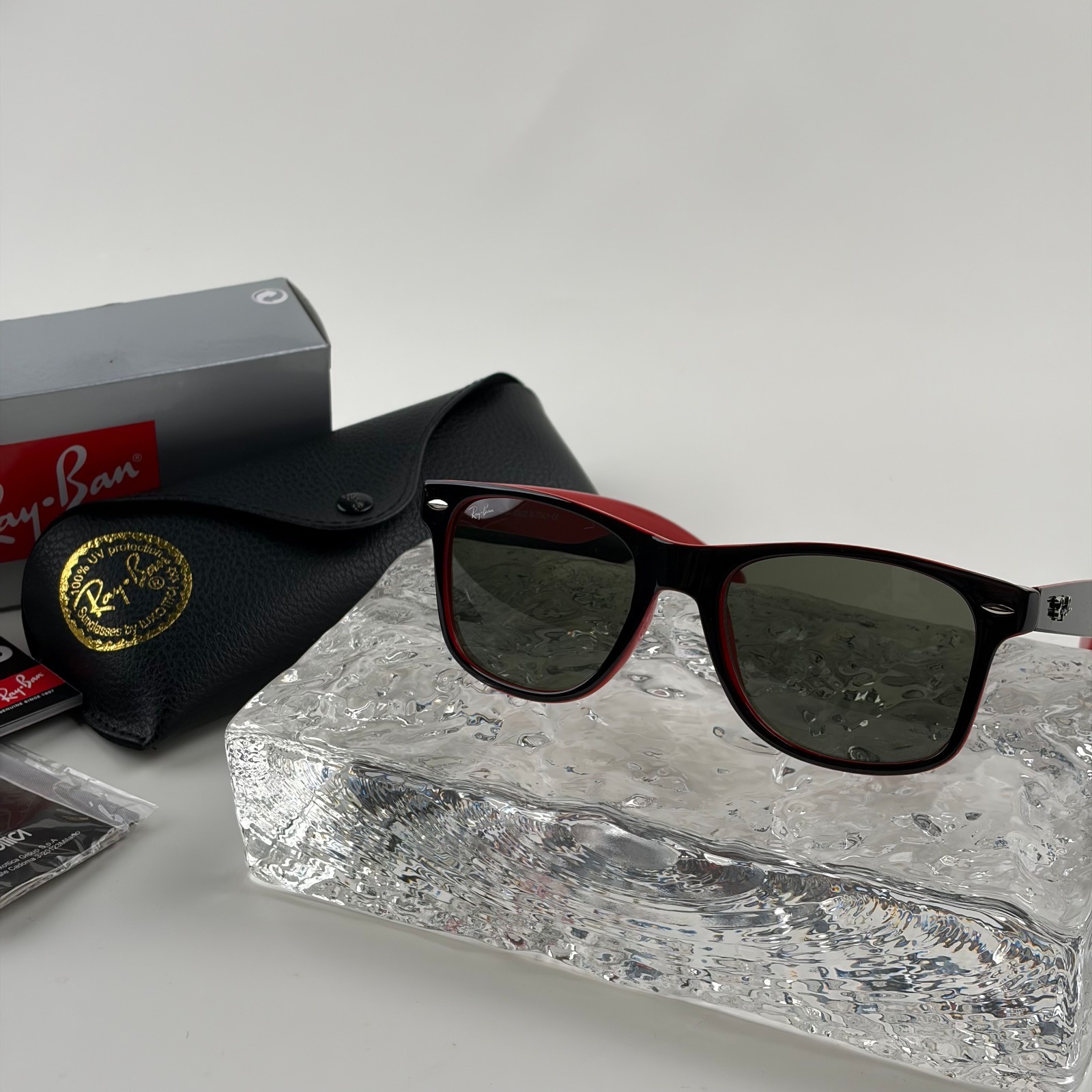 New In Box – Ray-Ban Wayfarer RB2140 Black Red Sunglasses Full Set
