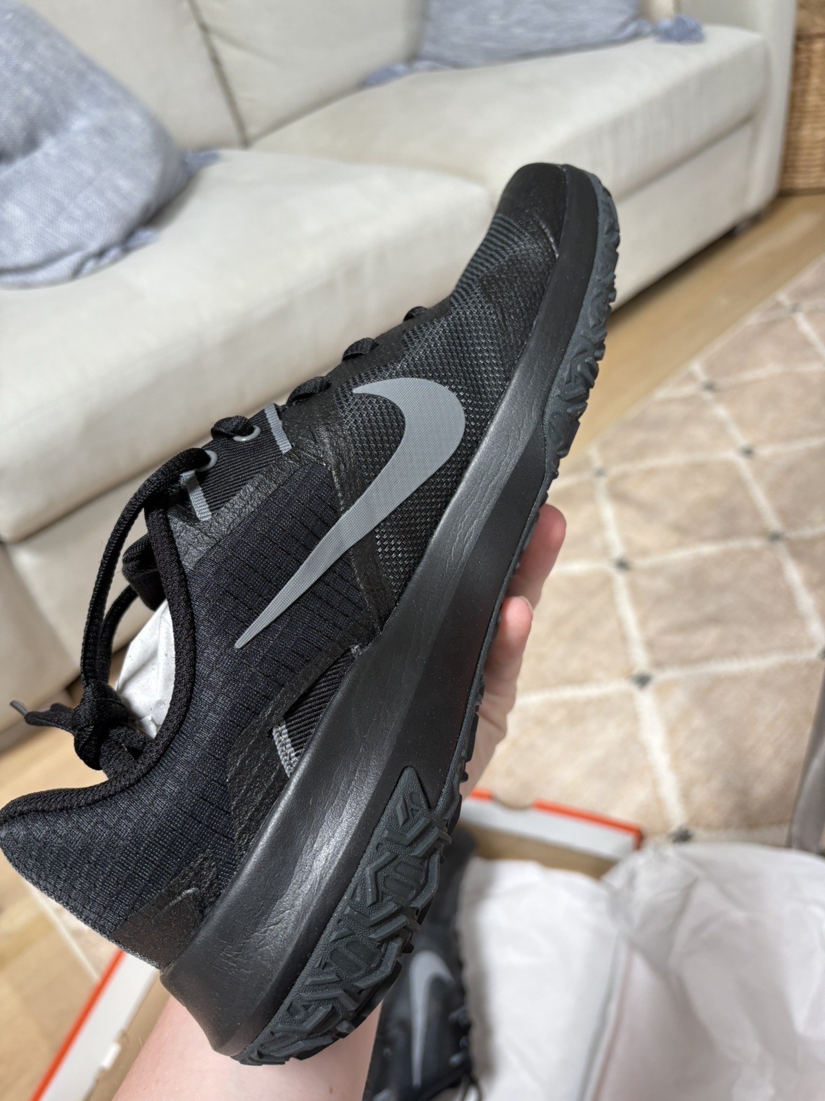 Nike Varsity Compete TR 3 Shoes Mens Size 10.5 Black Trail Sneakers CJ0813-002