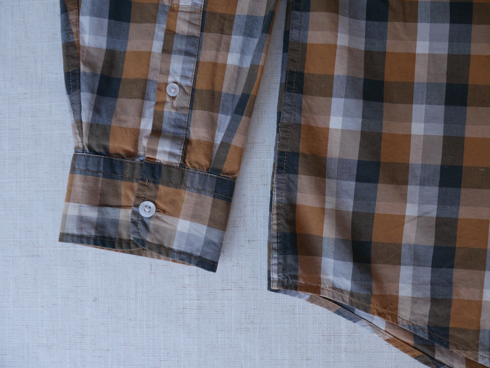 American Eagle Men’s XL Shirt Button Down Plaid Long Sleeve Brown White Cotton