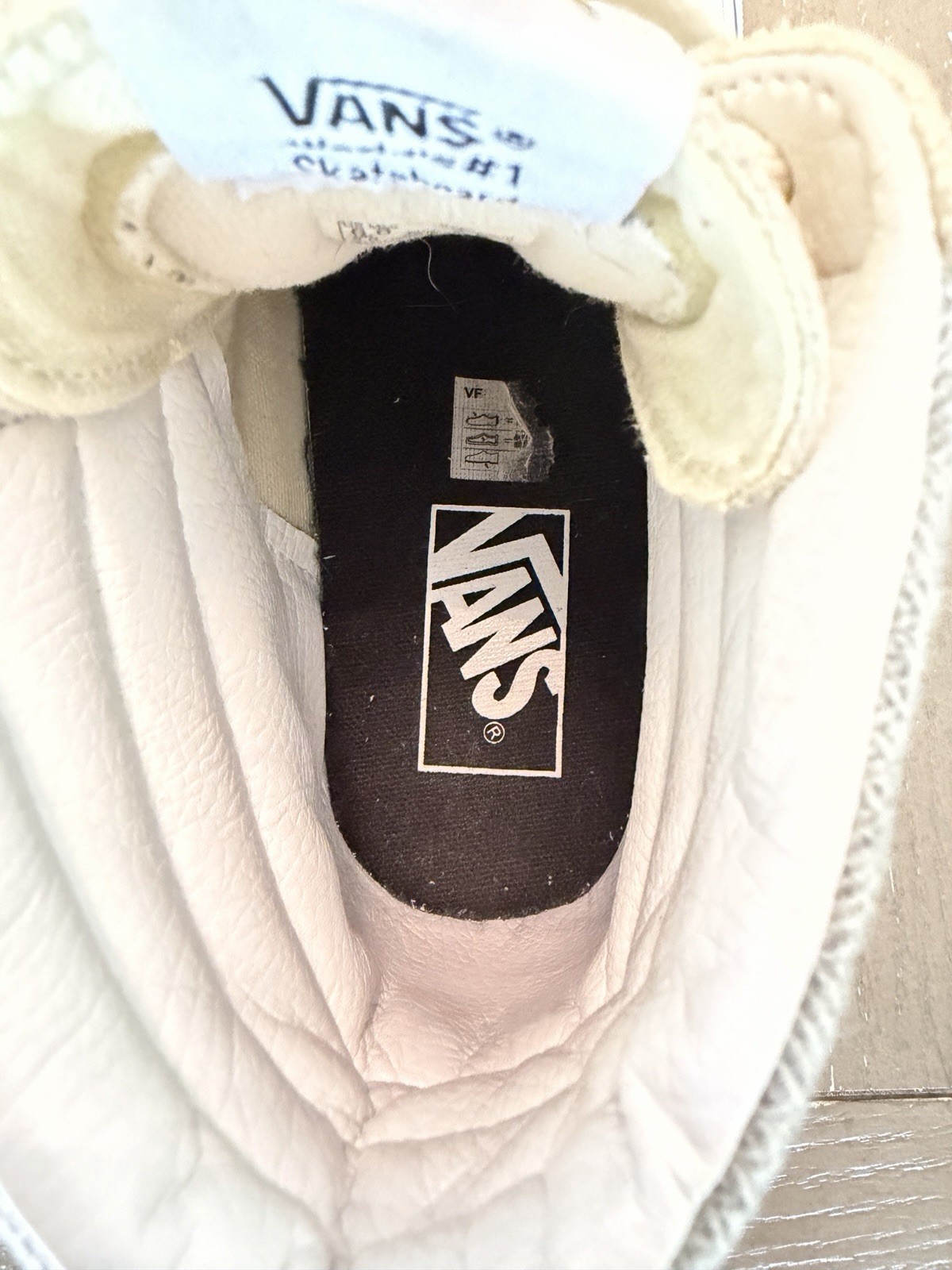 Vans Sneakers Men’s Sk8-Hi Turtle Dove White & Gray High Top Shoes • Size 6