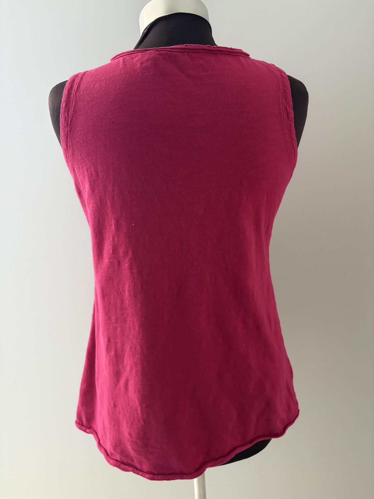 Soft Surroundings Tank Top S Raspberry Asymmetrical Button Accent Beach Minimal