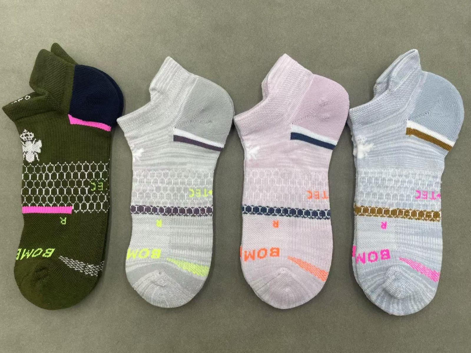 4 pairs BOMBAS Women’s All-Purpose Performance Ankle socks Size Medium 4 Colors