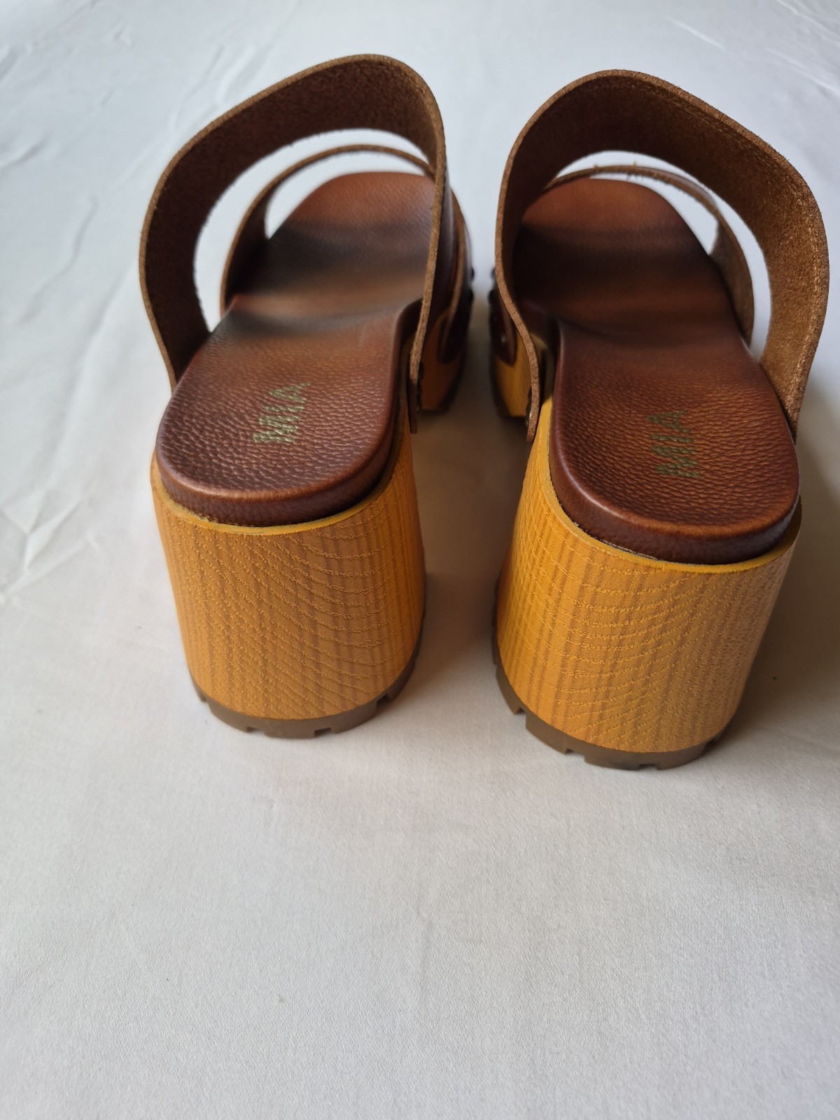 MIA Brown Leather Strappy Slip-On Sandals Studded Accents Women Size 8.5