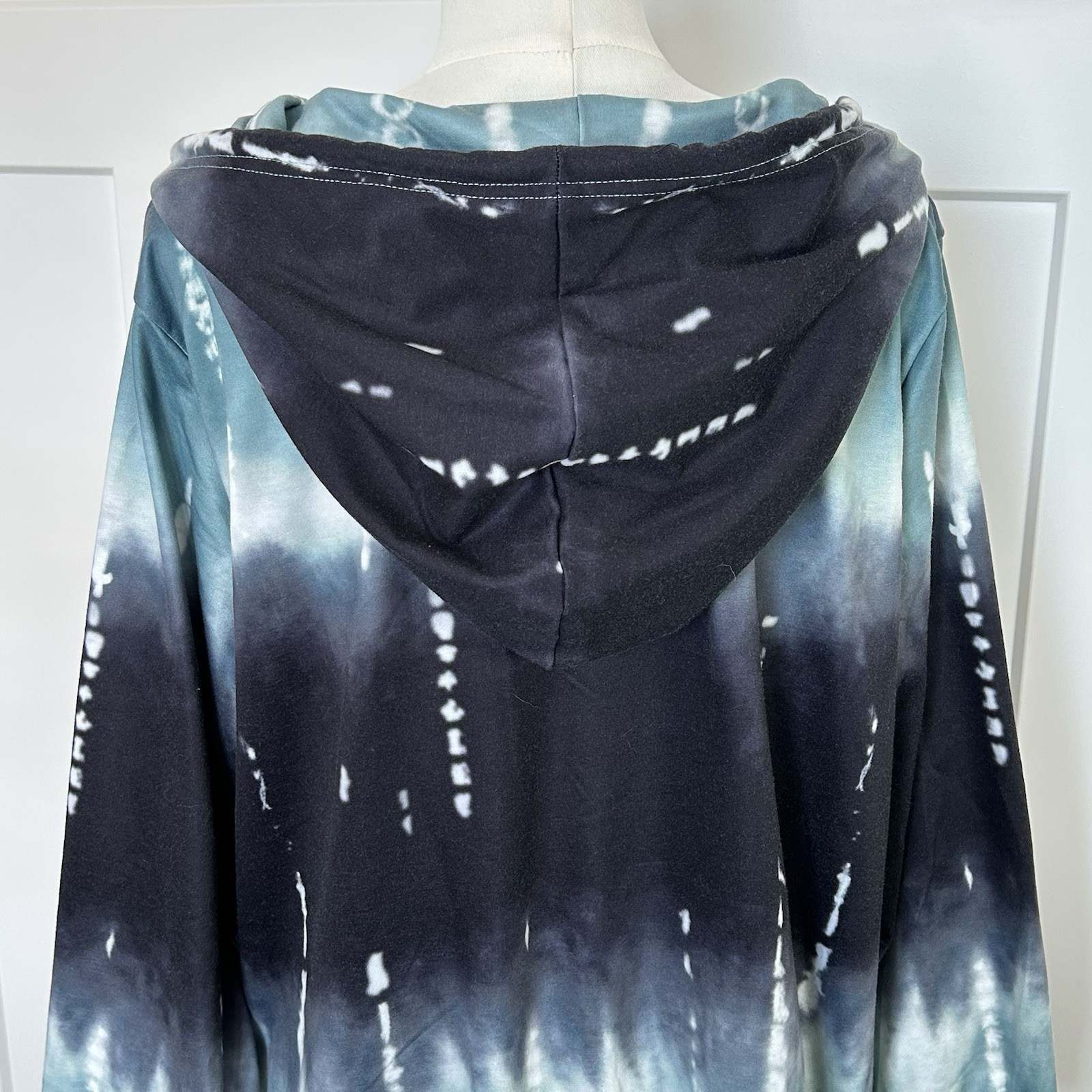 Bloomchic Tie Dye/Ombre 1/2 Snap Hooded Sweatshirt – Women’s 18/20 Teal Black