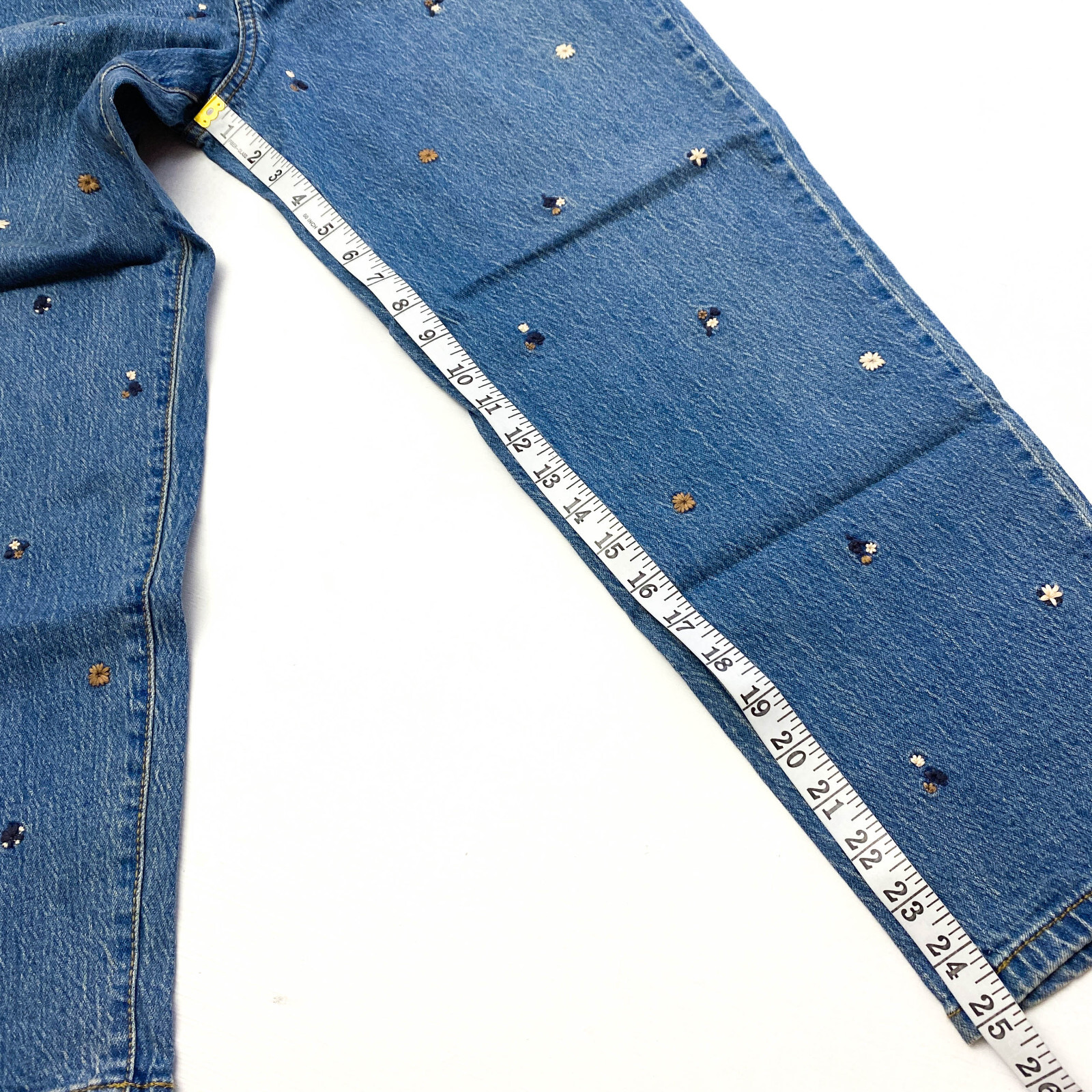 Universal Thread Womens Size 6S Vintage Straight Jeans Pockets Light Wash