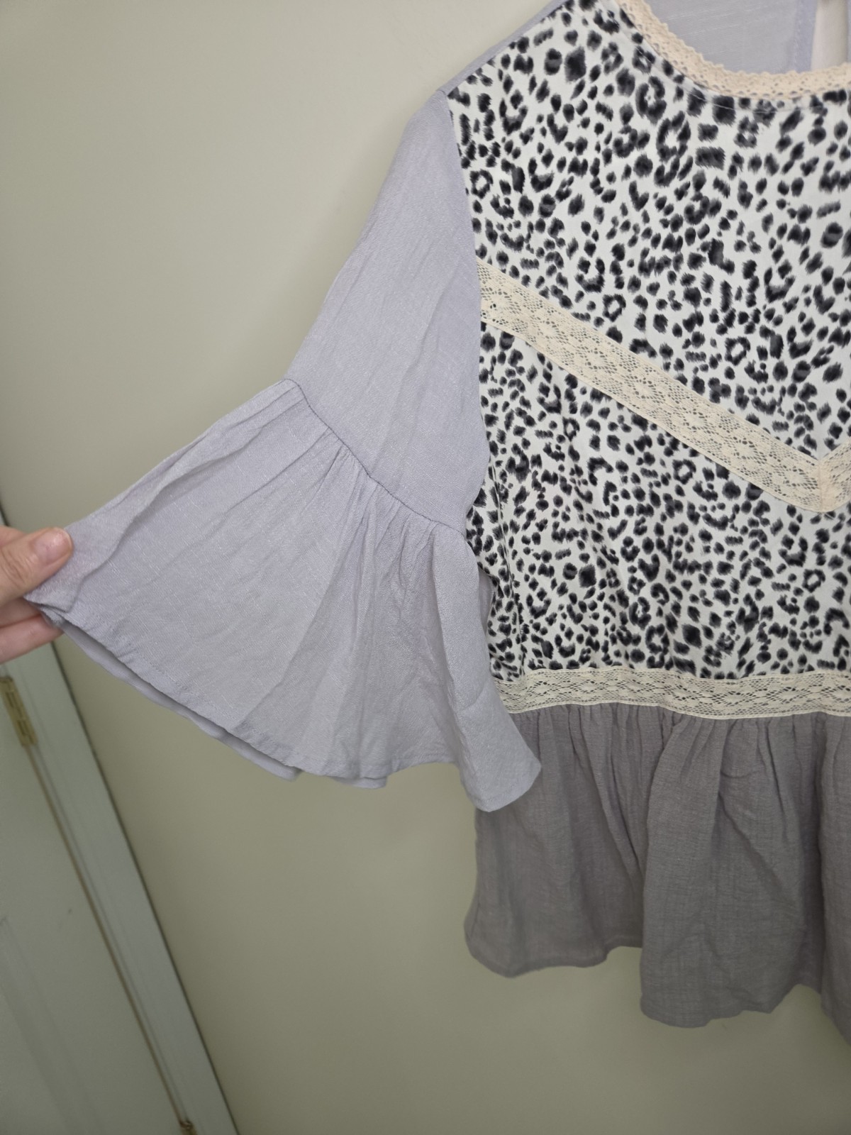Women’s Umgee Animal Print Boho Top Sz Small
