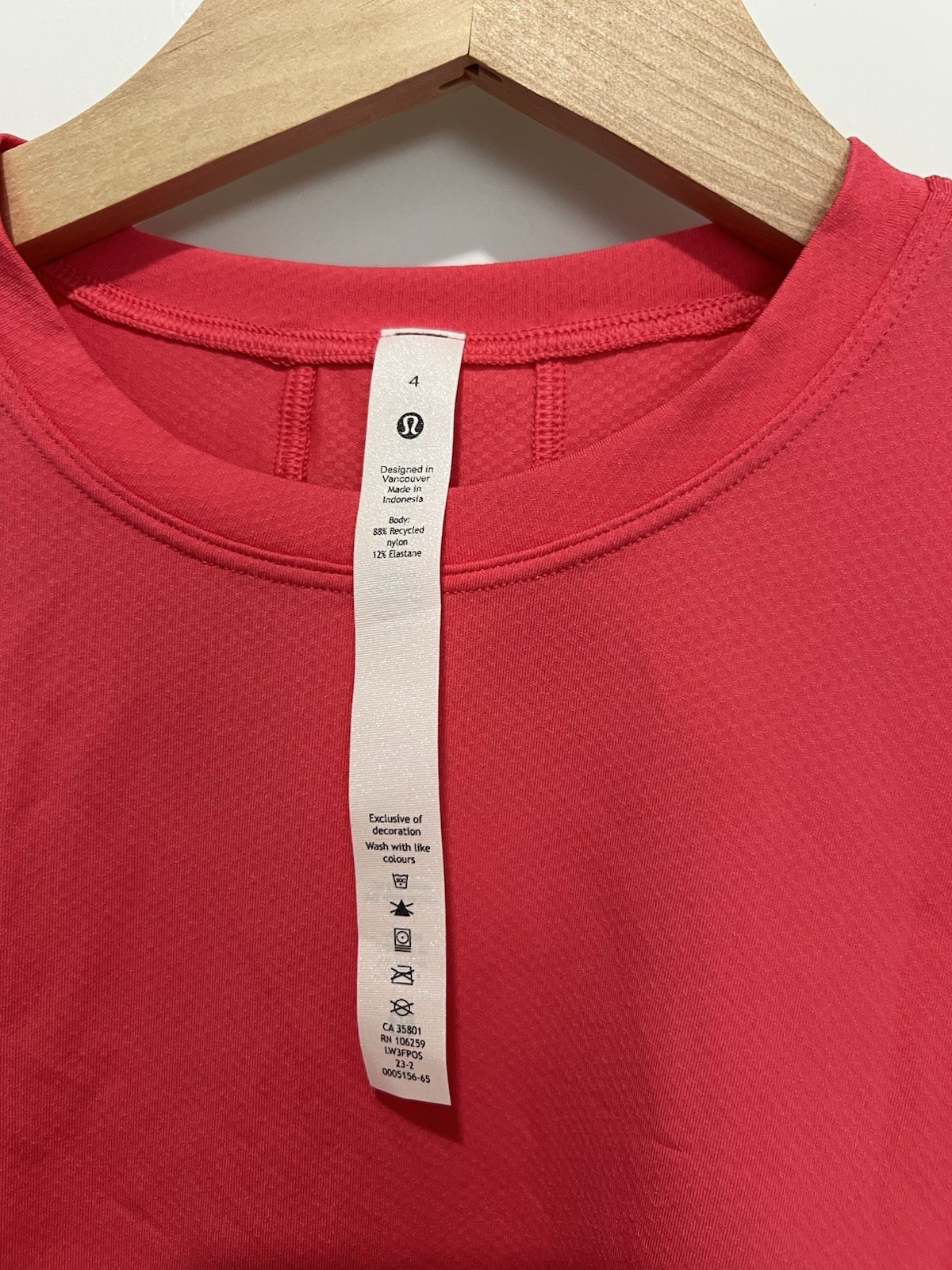 Lululemon Abrasion-Resistant Training Tee Size 4 Lipgloss NWT $68