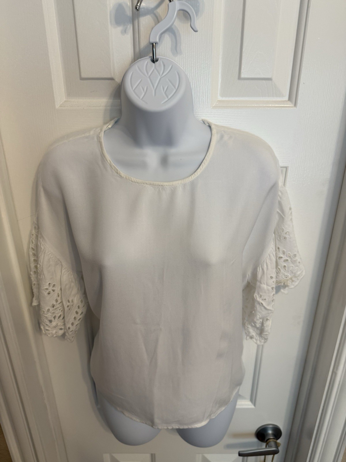 Style Envy Women Ivory Short Sleeve Blouse Size L 100% Rayon Soft 1.48