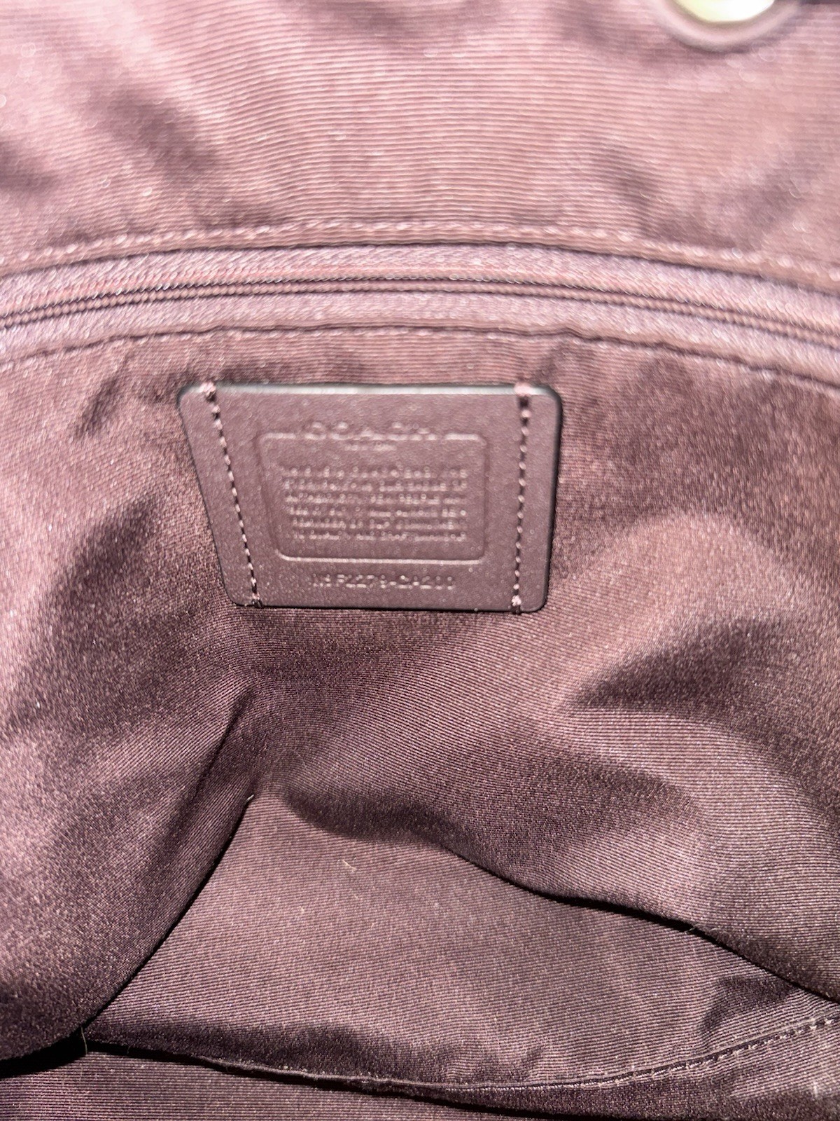 Coach Black Pebbled Tote Horse Carriage Logo, Magnetic, Detachable Strap
