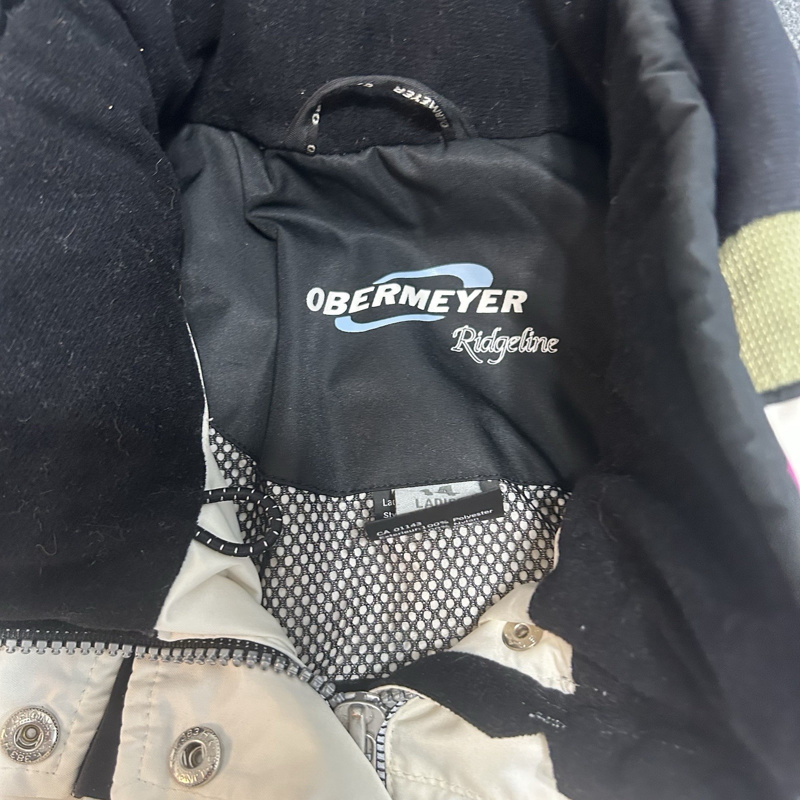 Obermeyer Ridgeline Women’s Ski Jacket Size 14 with hood wind/rain proof