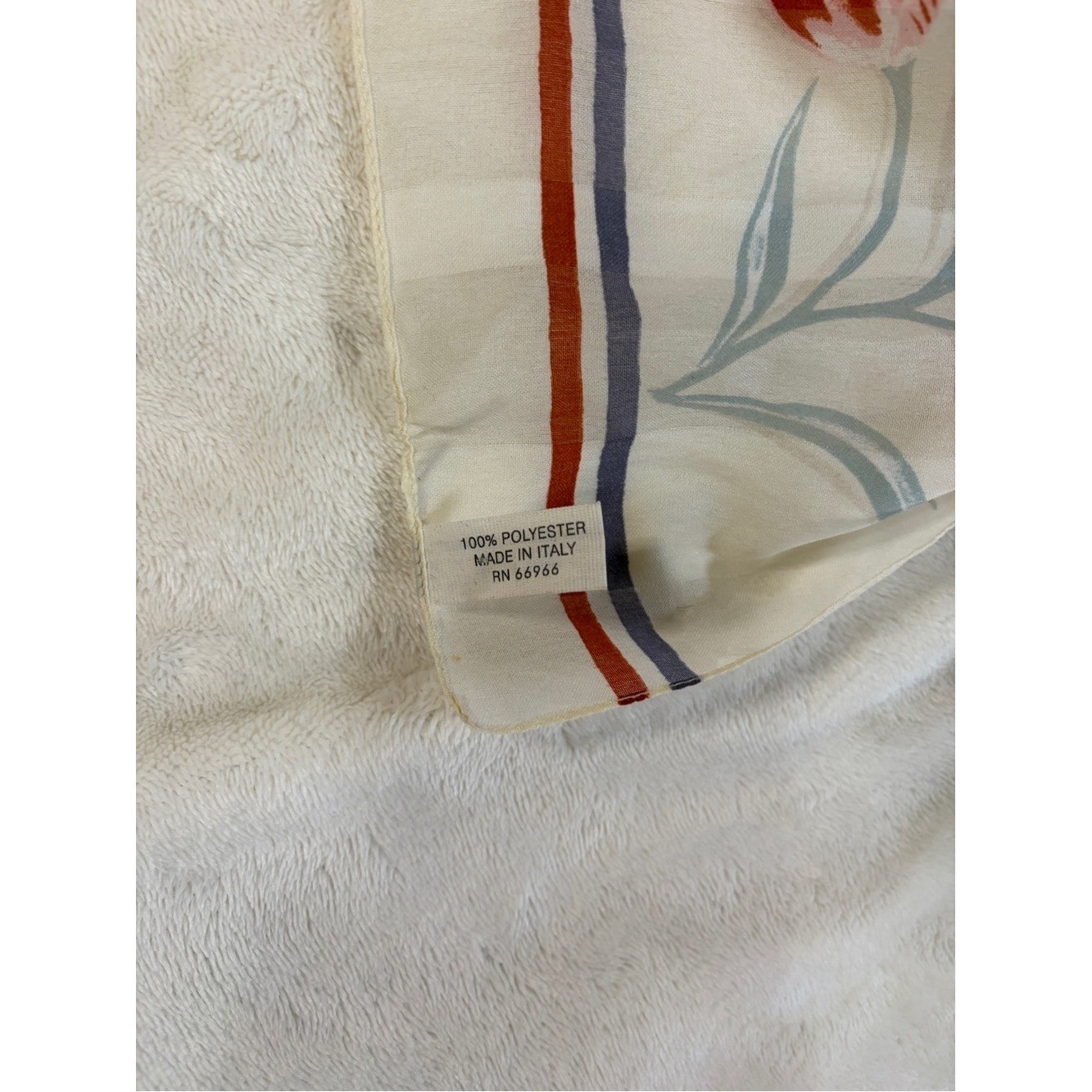 Source Unknown Cream Scarf with Red & Lavender Floral Print – Made in Italy