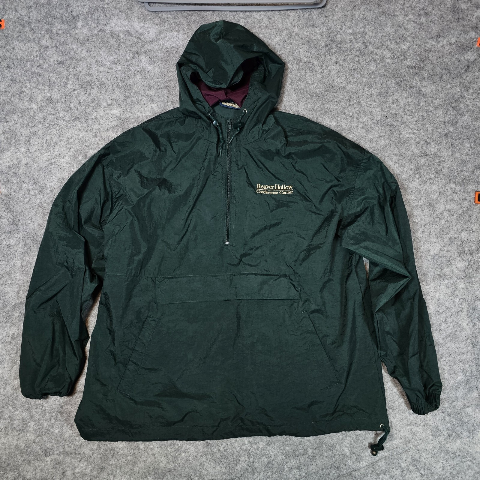 Beaver Hollow Conference Center Adult XL Green Travel Hooded Windbreaker
