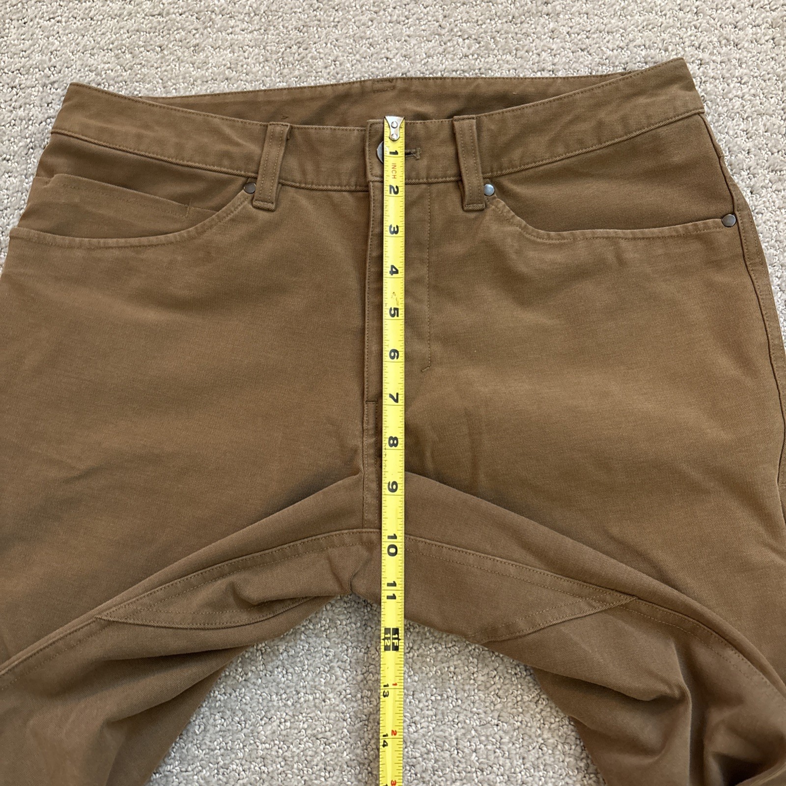 Lululemon ABC Utilitech Pants Mens 30/31 Beige Abrasion Resistant Slim Fit Work