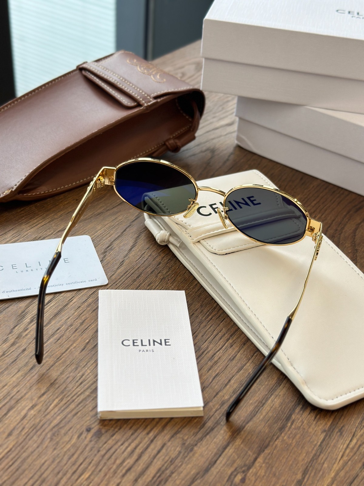 NEW Metal Triomphe Celine CL40235U Gold/Green Lens Oval Women’s Sunglasses