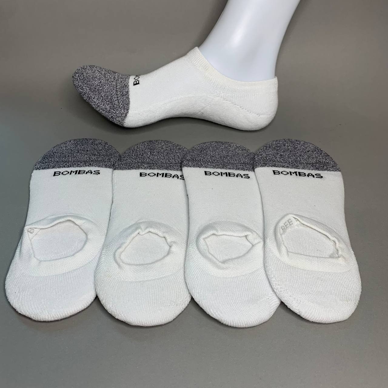 Bombas Unisex No Show Socks 4 Pair Pack White Gray Size S, M, L, XL