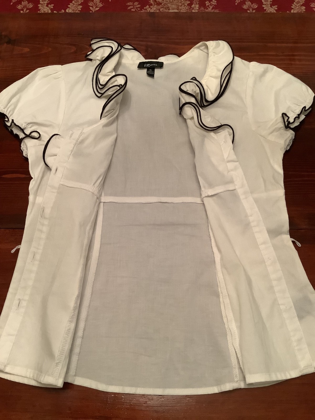 Women’s iZByer White with Black Trim Ruffle Fitted Button Up Top, Size XL