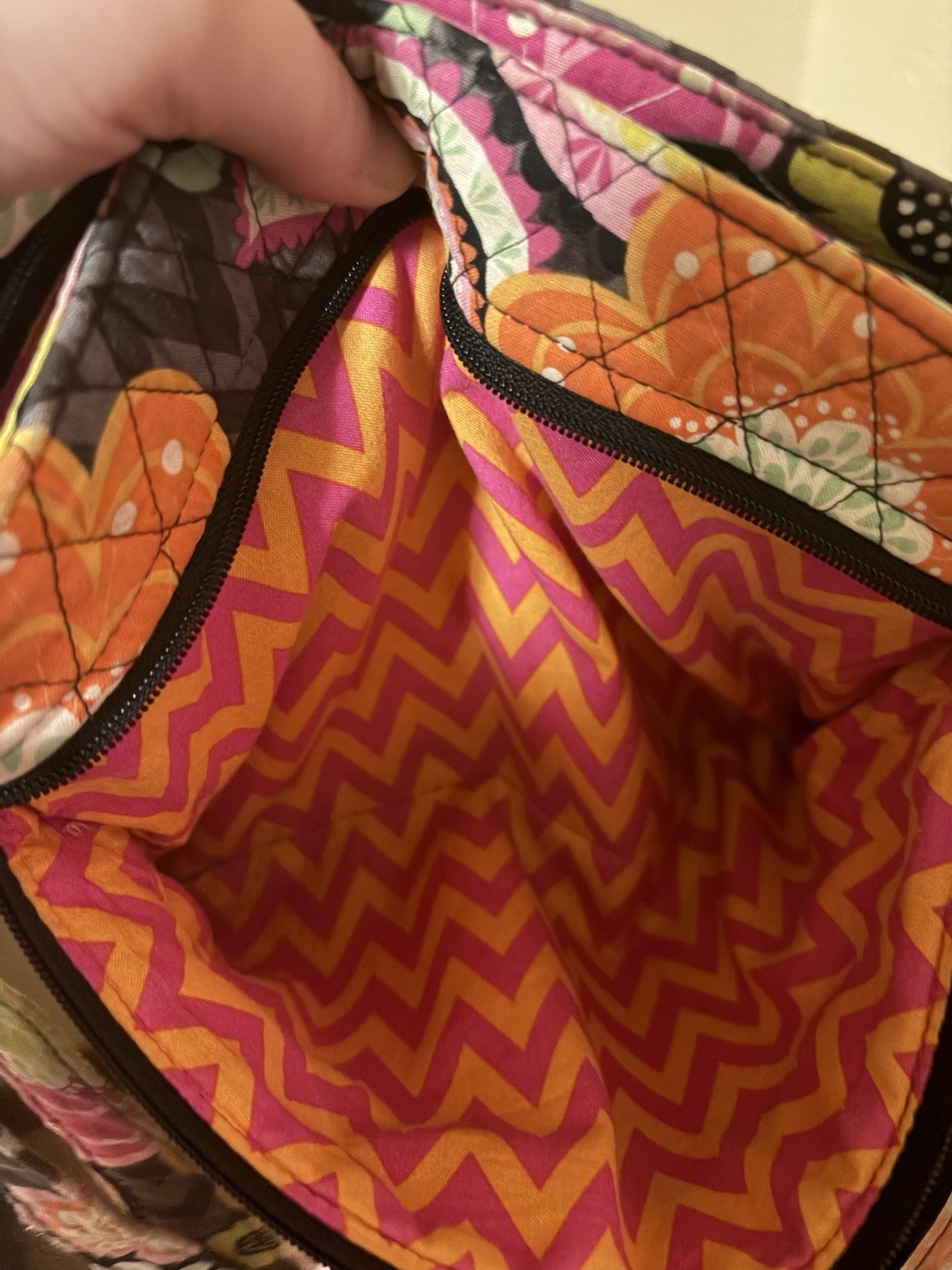Vera Bradley Multicolor Floral Zip Crossbody Bag Purse w/ Strap, Inner Pockets