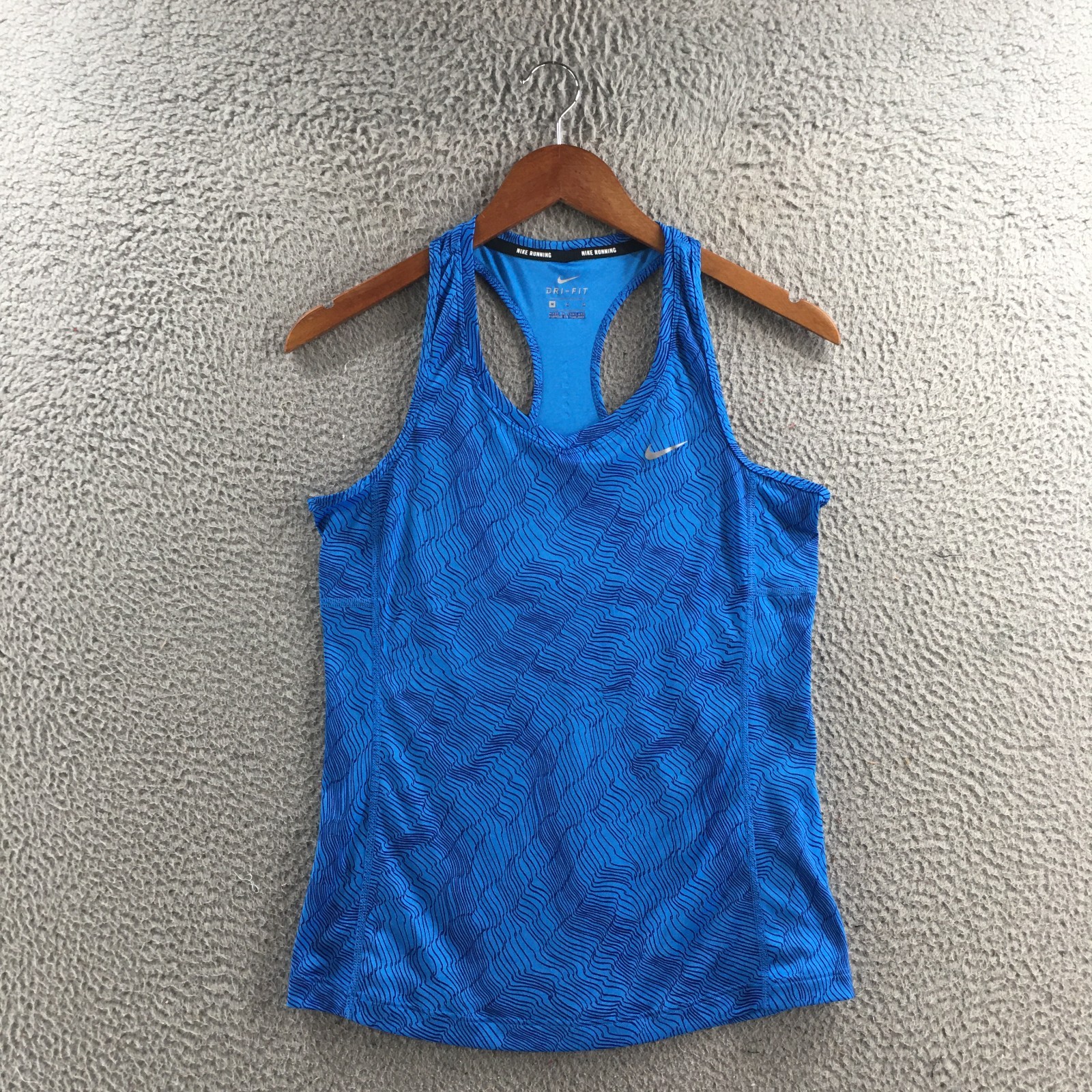 Nike Tops Womens Medium Tank Blue Pullover Sleeveless Round Neck Casual Comfort