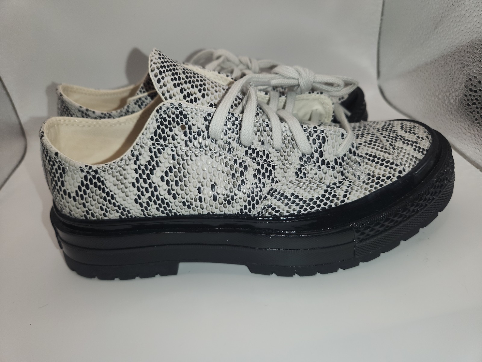 Converse Chuck 70 National Suede Snake Print Size Men 4 Women 6 A15045C