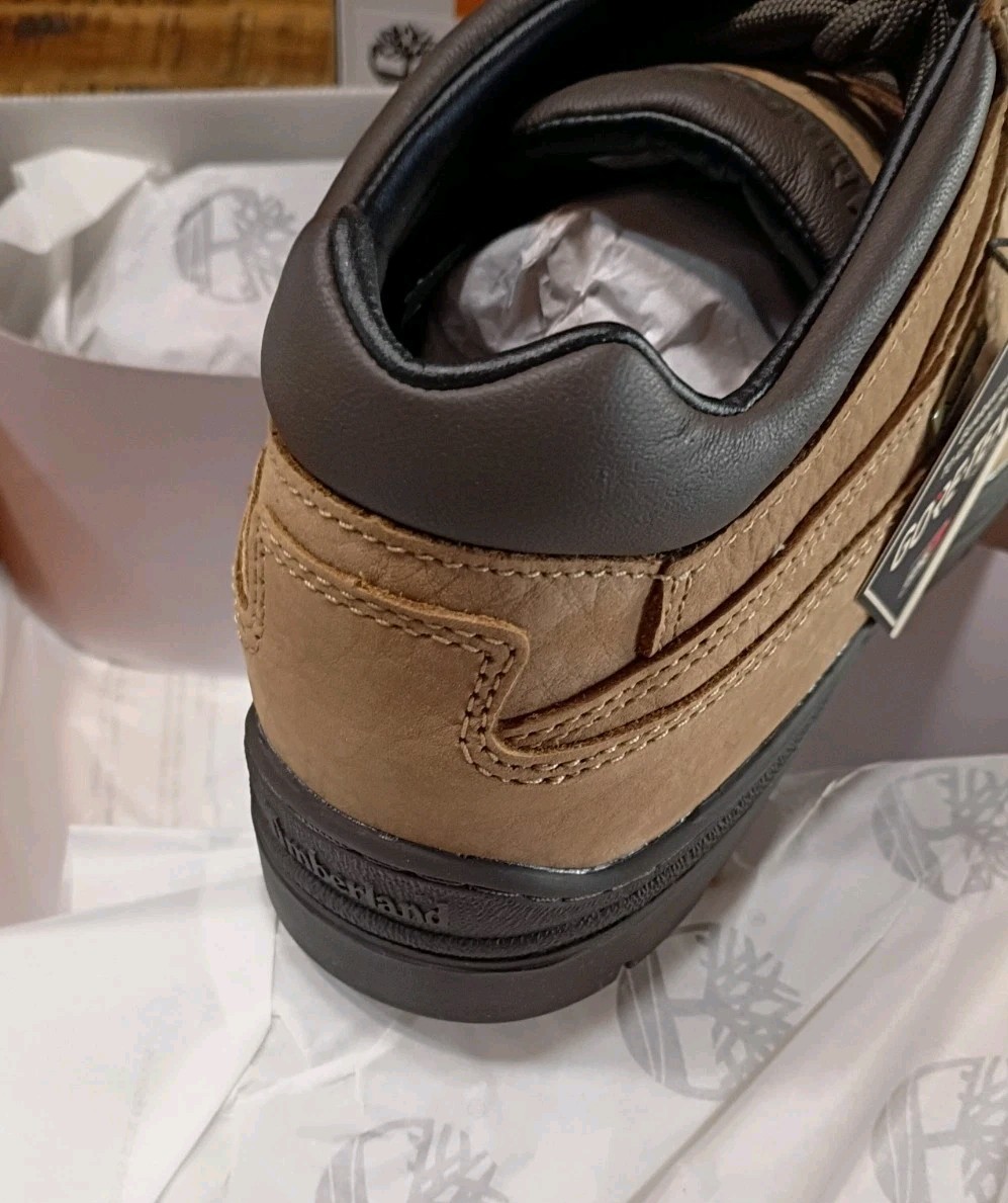 Rare Find ! Timberland Waterproof Heritage Leather Chukka Gore-Tex Boots Sz 9.5
