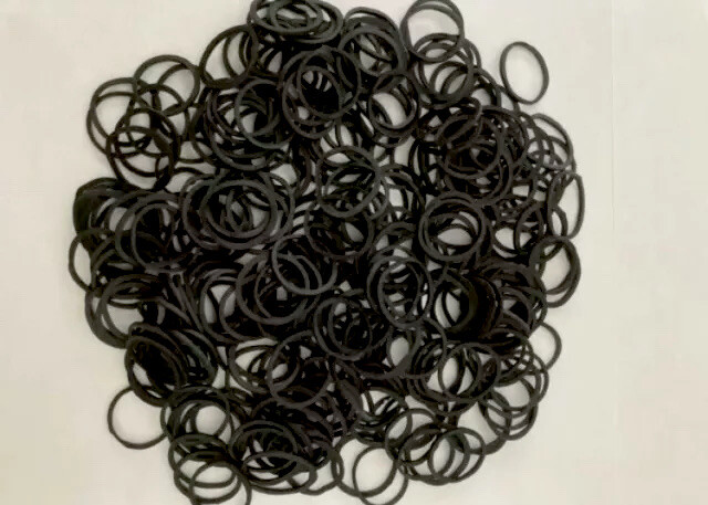 1 Pack of 250 PCS SMALL BLACK RUBBER BANDS