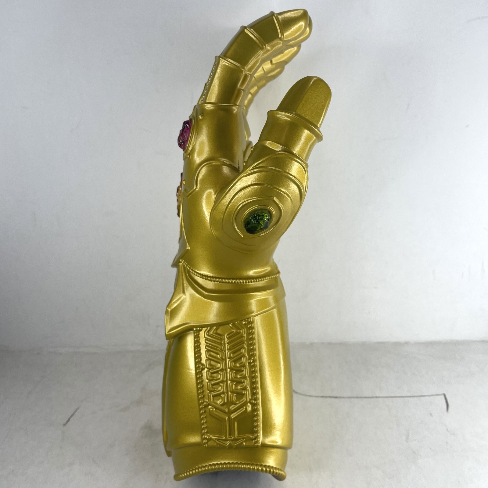 Thanos Infinity War Gauntlet w/LED Light Glove For Kid Size Avengers Costume Toy