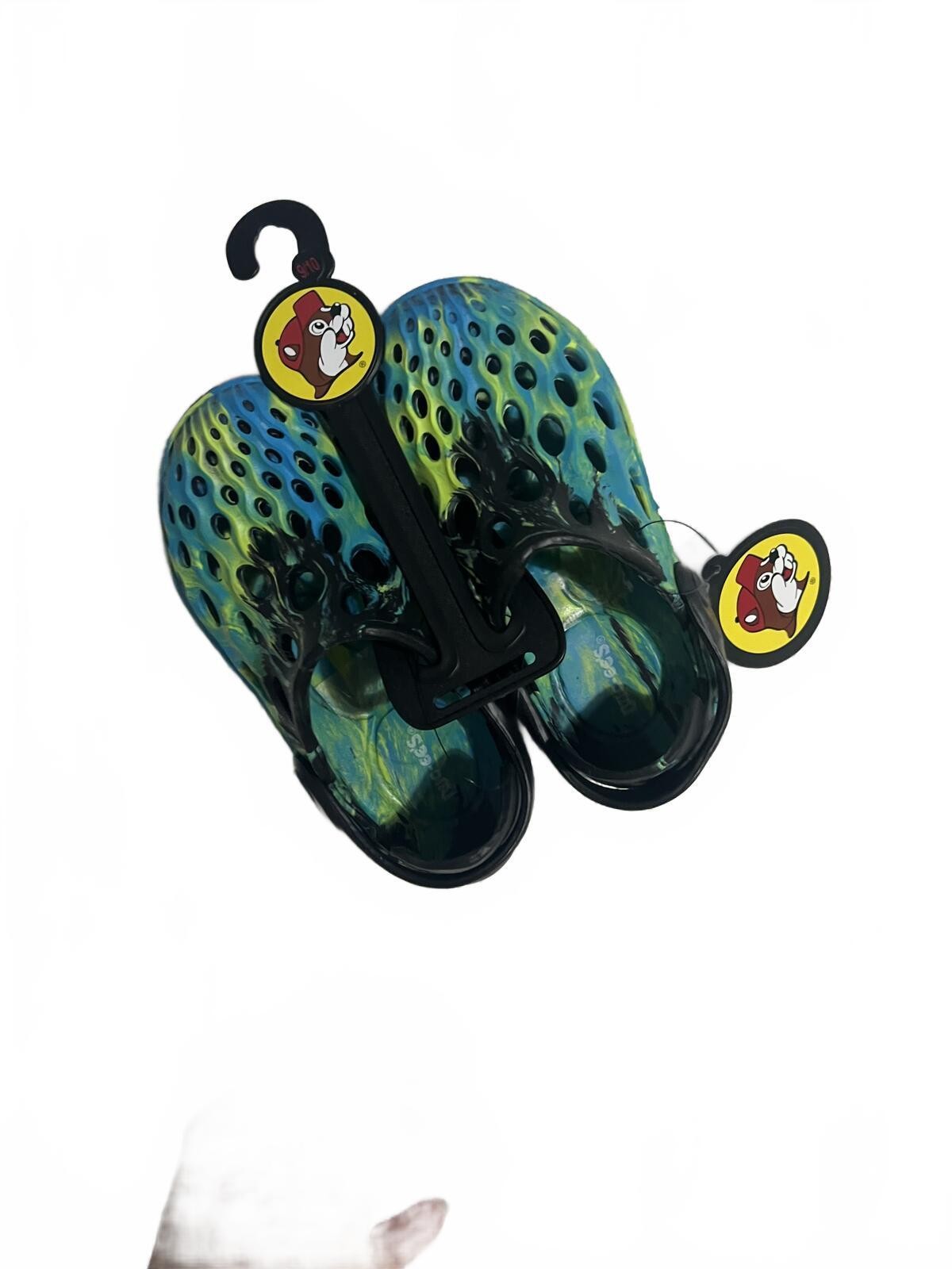 Buc-ee’s Kids’ Blue and Green Water Shoes Size 9/10