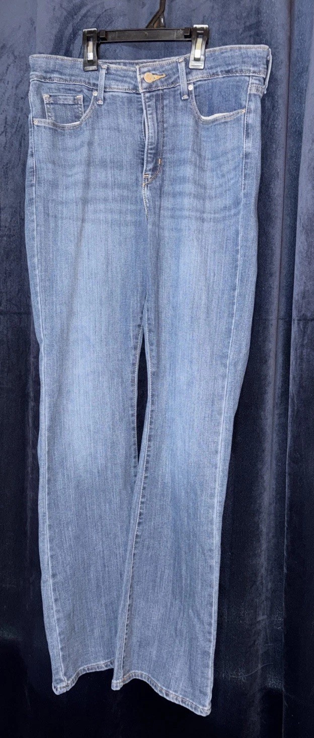 Levis Classic Boot Women’s Jeans Levi’s Stretch Denim Size 8 M – 29 x 32 – 8M