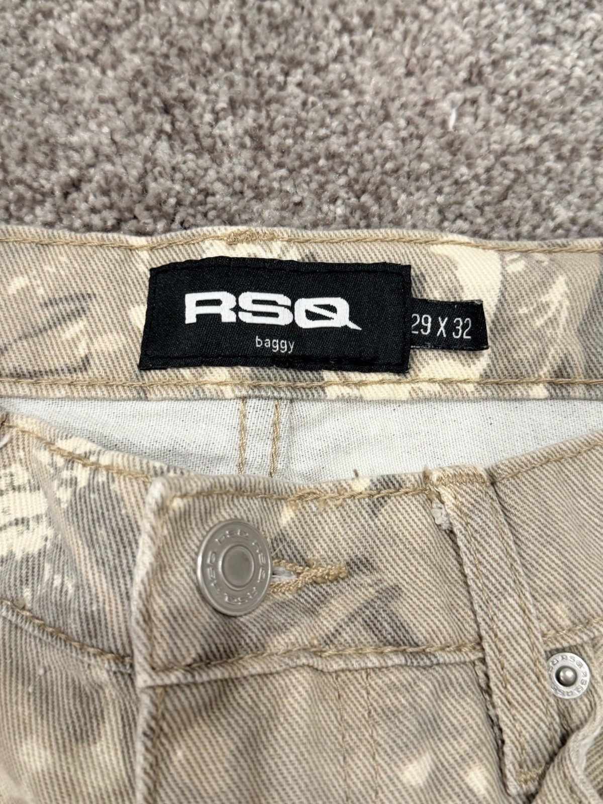 RSQ Baggy Camo Jeans Men’s Size 29×32