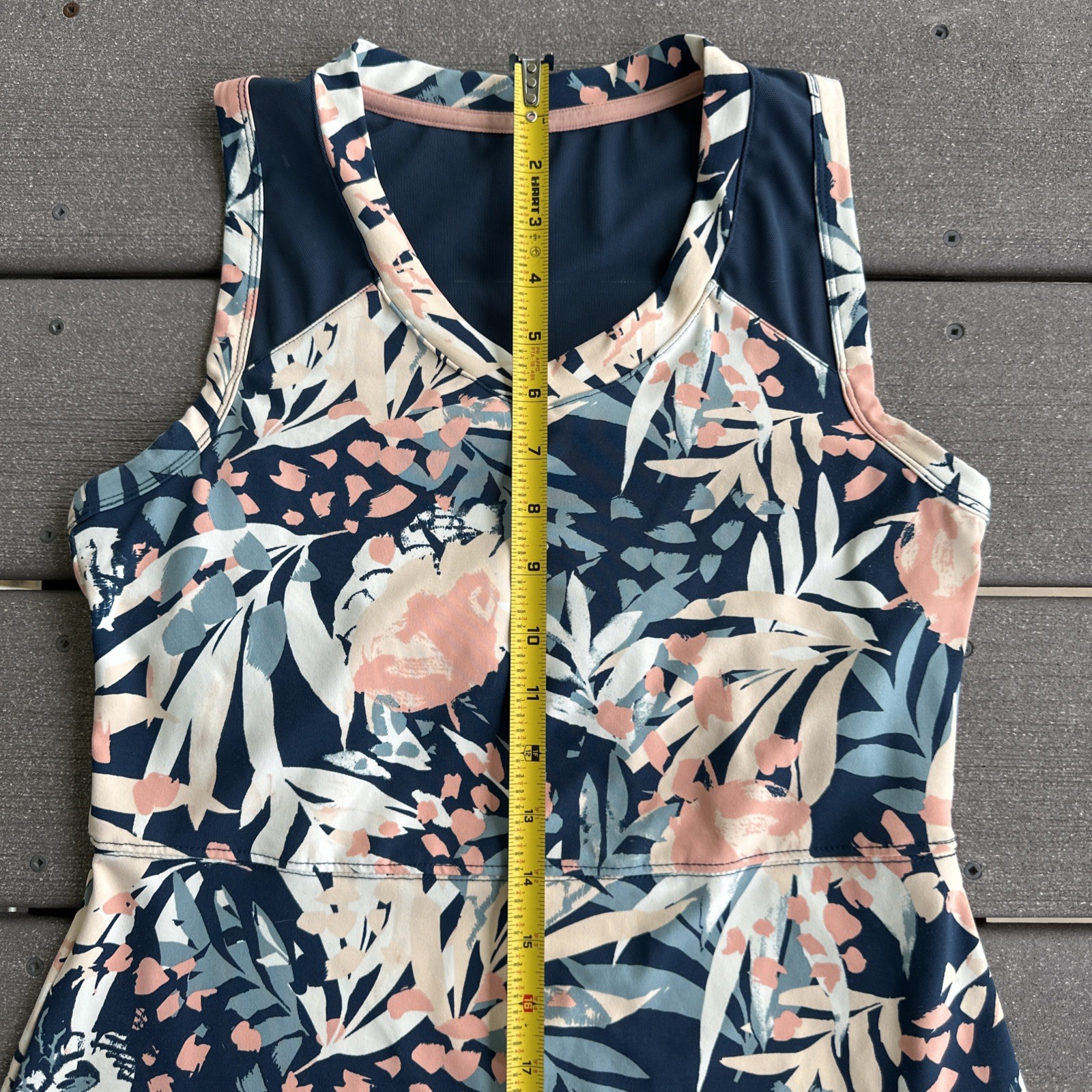 TITLE NINE Size S Athletic Dress Madagascar Blue Pink Built In Bra Zip Pkt