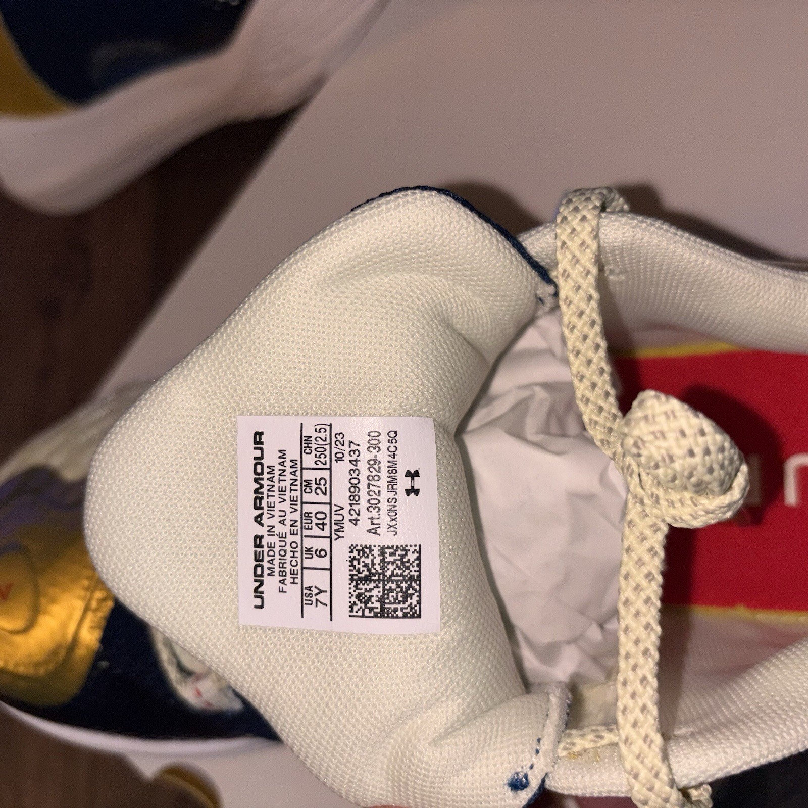 Under Armour GS Curry 11 CM Basketball Gold Blue Size 7Y