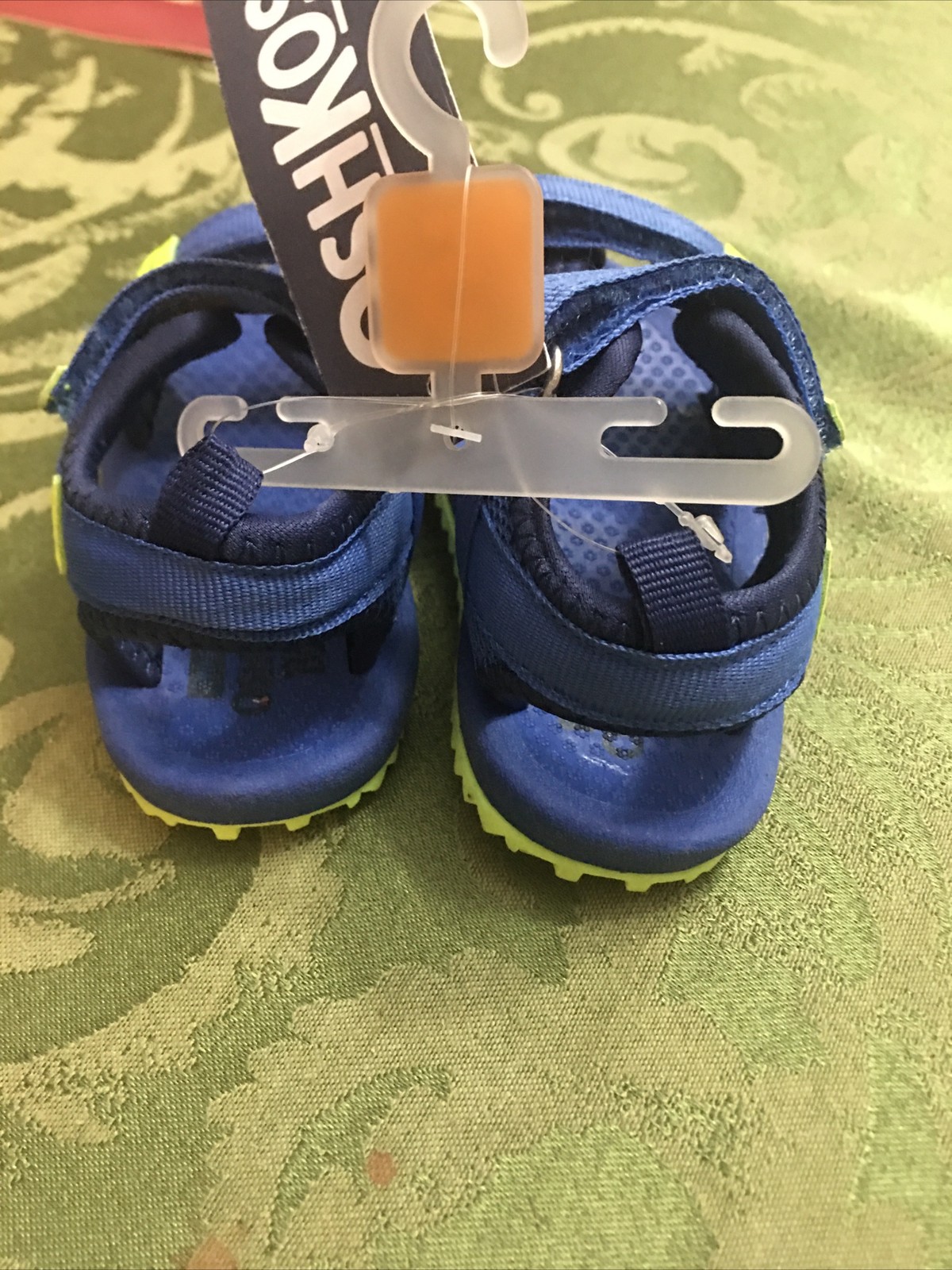 OshKosh B’Gosh Toddler Boy’s Machine Washable Hook& Loop Sandal SIZE 9 NWT