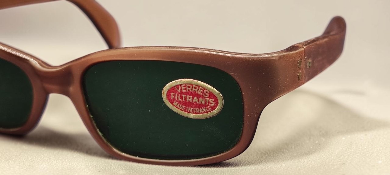 Vintage French Y2K Slim Rectangle Sunglasses Brown Frame Green Lenses Unisex