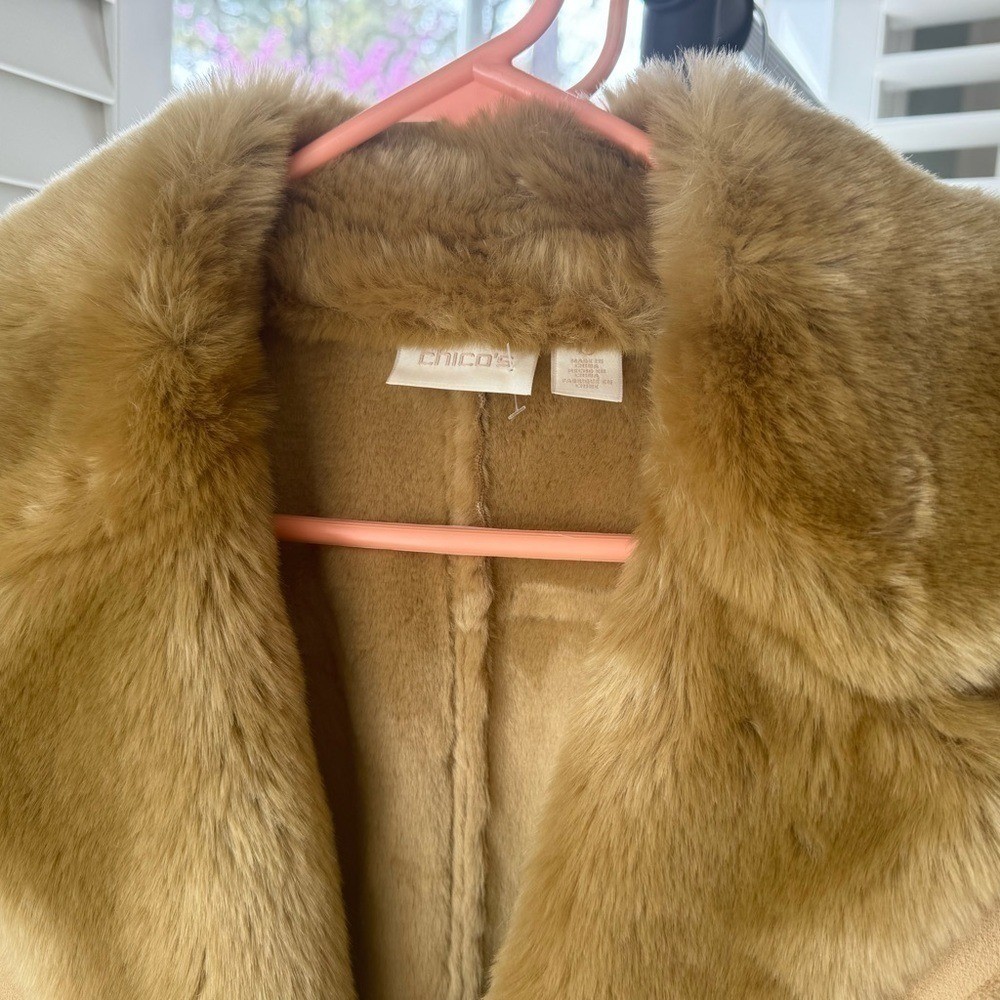 NWOT Chicos Faux Suede and Shearling Fur Collar Penny Lane Camel Coat Size Small
