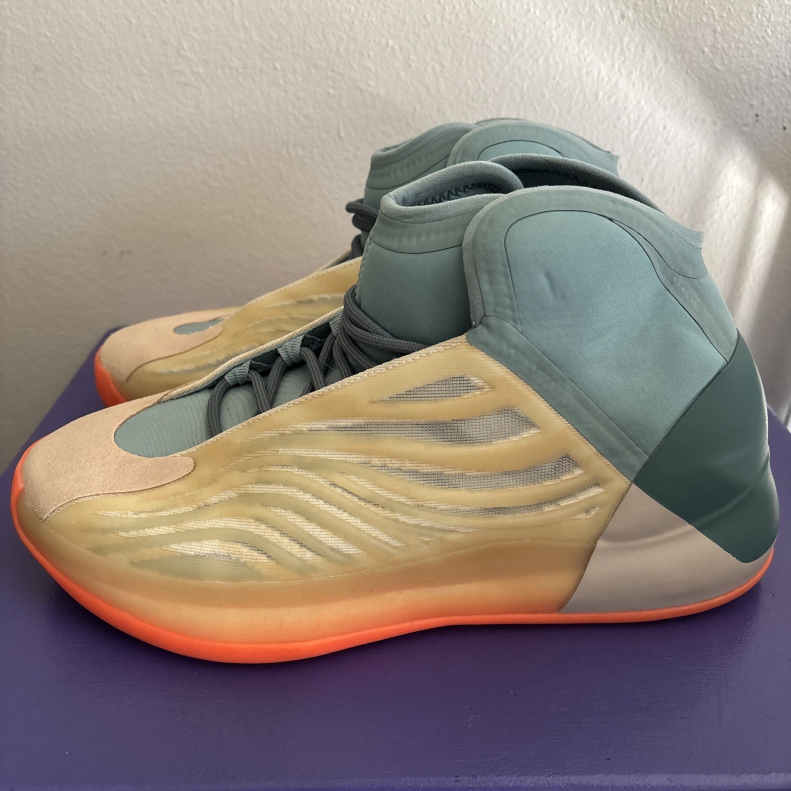 adidas Yeezy QNTM “Hi-Res Coral” [Size 10]