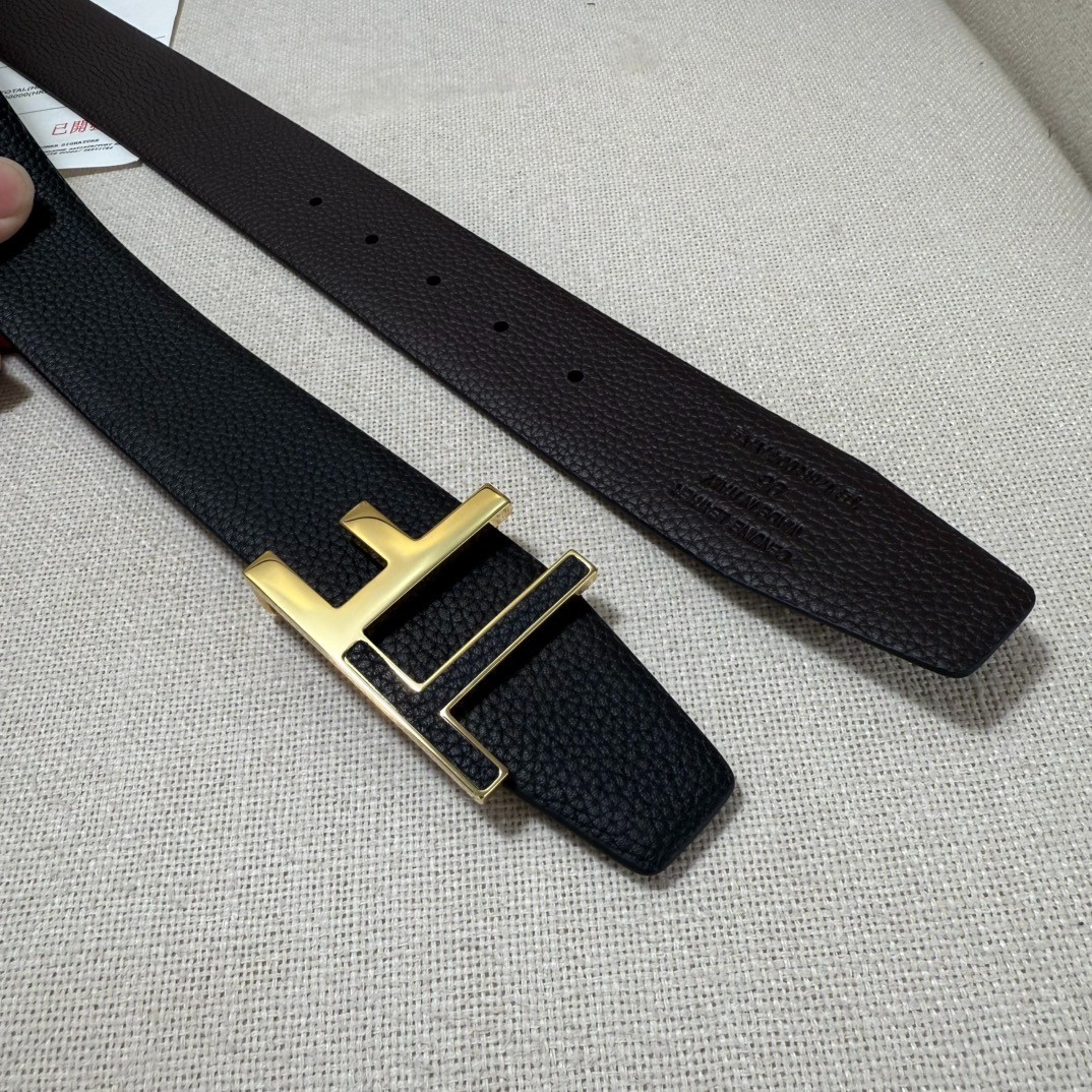 Tom Ford Reversible Black/Brown Calfskin Belt with Gold Metal T-Buckle Belt