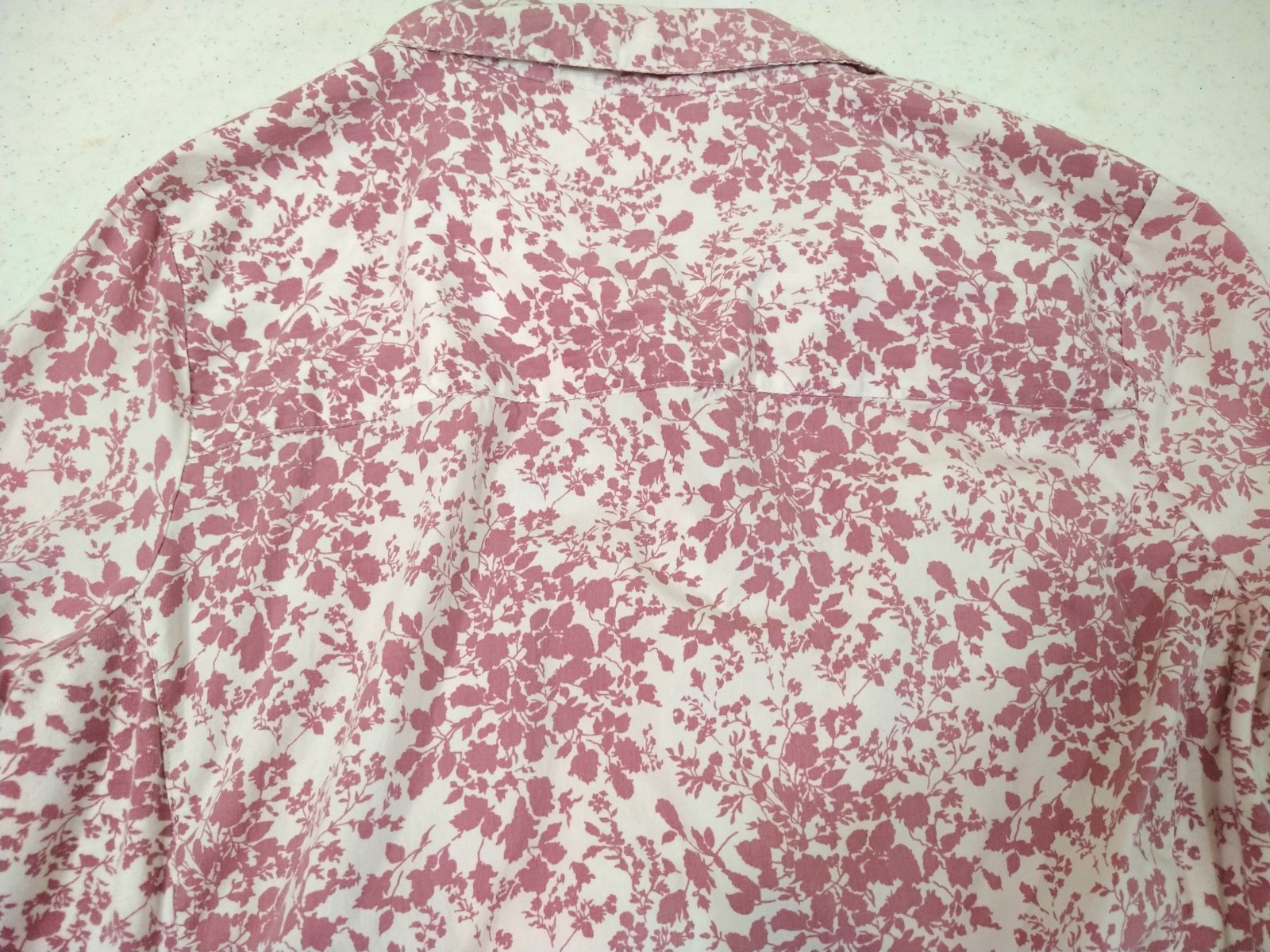 Blouse For Women Unbranded |Color Pink | Floral Design | Size 29M