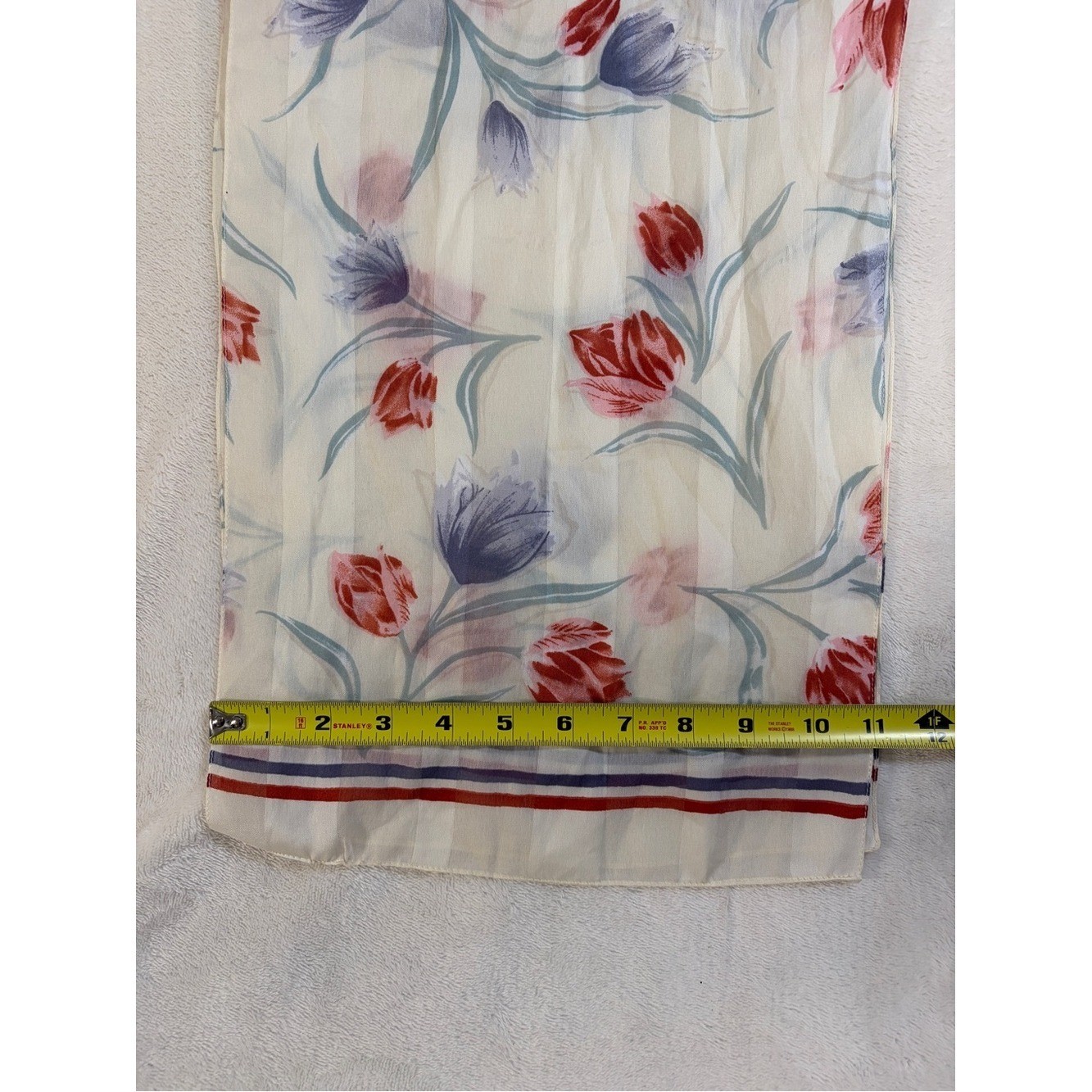 Source Unknown Cream Scarf with Red & Lavender Floral Print – Made in Italy