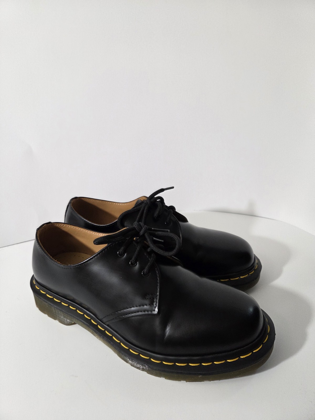 Dr. Martens Men’s Black Leather Derby Dress Shoes Lace-Up US 7 UK 6 EU 39