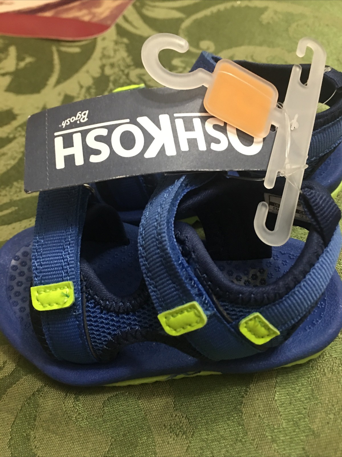 OshKosh B’Gosh Toddler Boy’s Machine Washable Hook& Loop Sandal SIZE 9 NWT