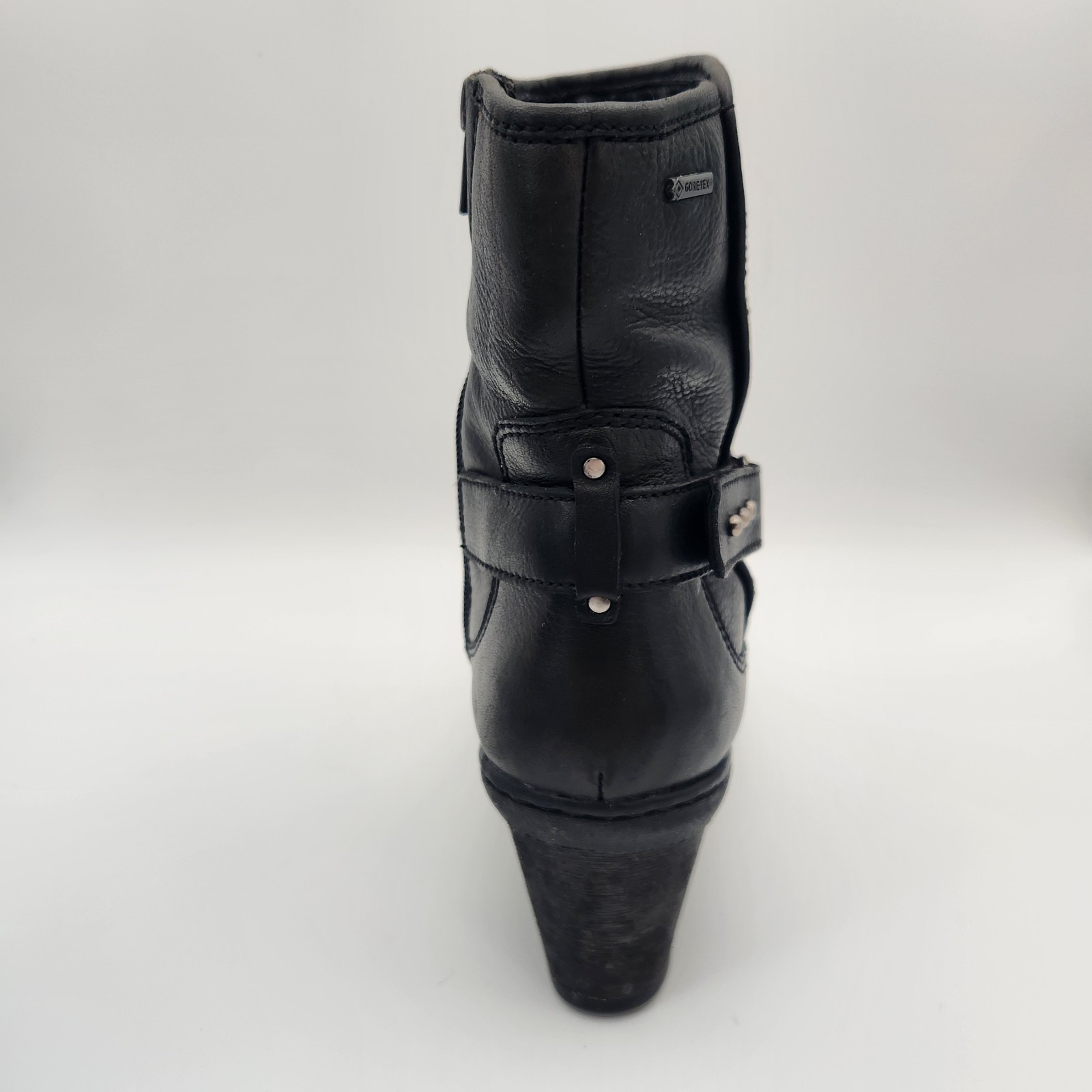 Clark’s Women’s Natira Kit Boots Size 10M Black Leather Upper Wedge Goretex