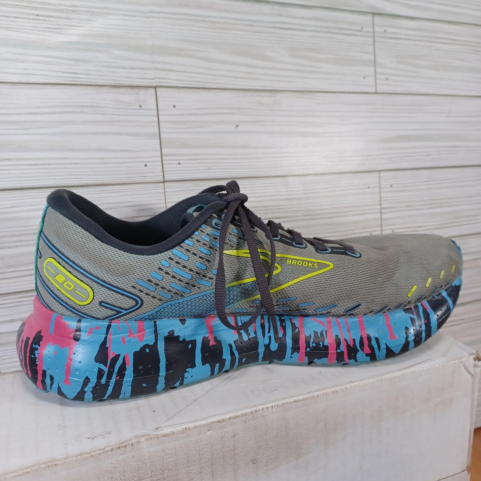 Brooks Glycerin 20 Shoes Womens 11B Paint Drip Jadeite Alaskan Blue 1203691B492