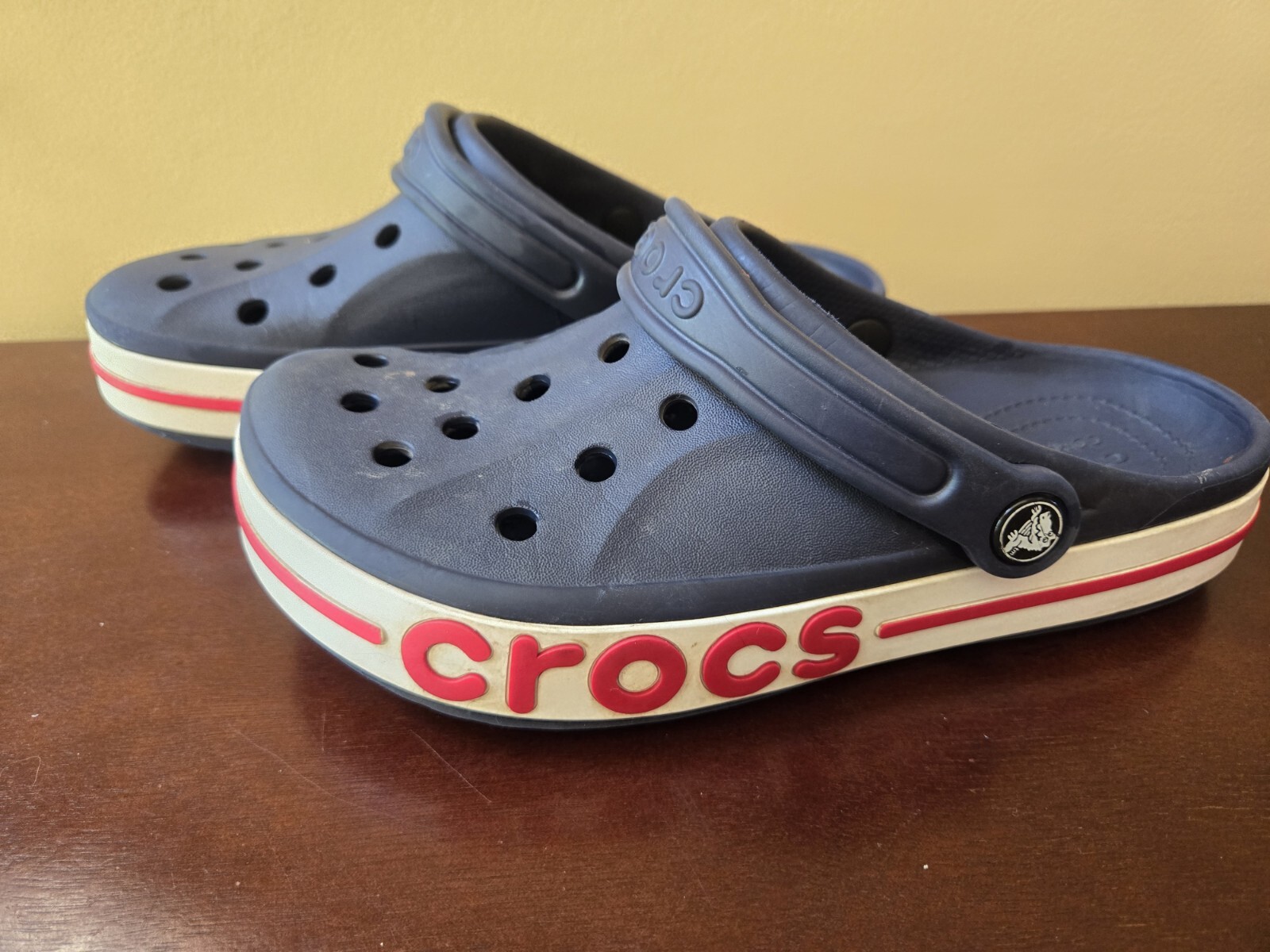 GUC Size M6 W8 Bayaband Clog Crocs sandals Navy Pepper