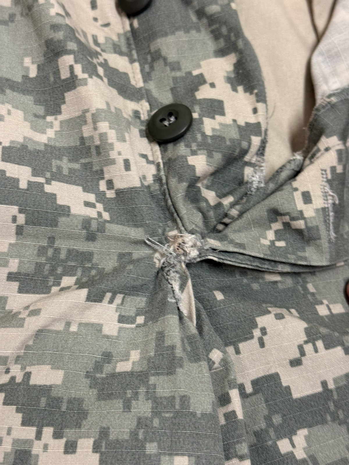 US Army ACU UCP Digital Camo Cargo Pants Large Long Ripstop Military Used