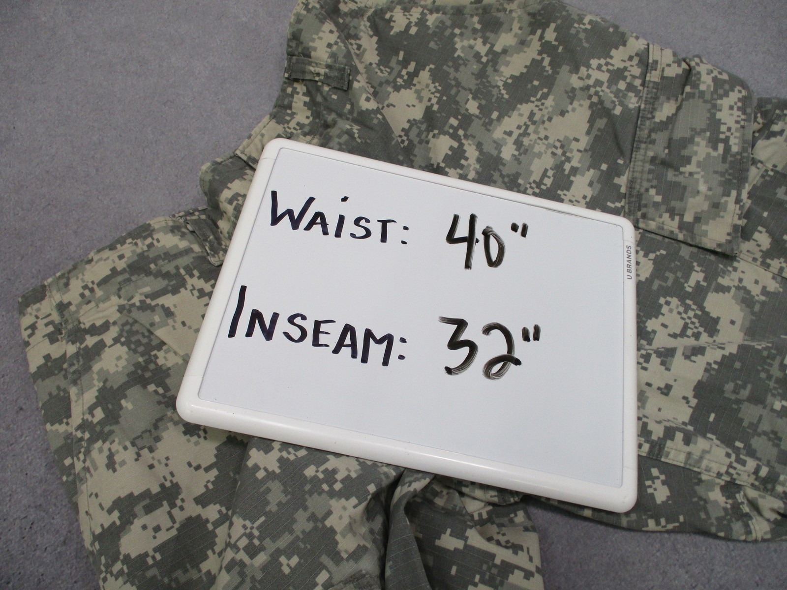 US Military ACU Digital Camo Combat Cargo Pants Large Regular NSN 50/50 NYCO